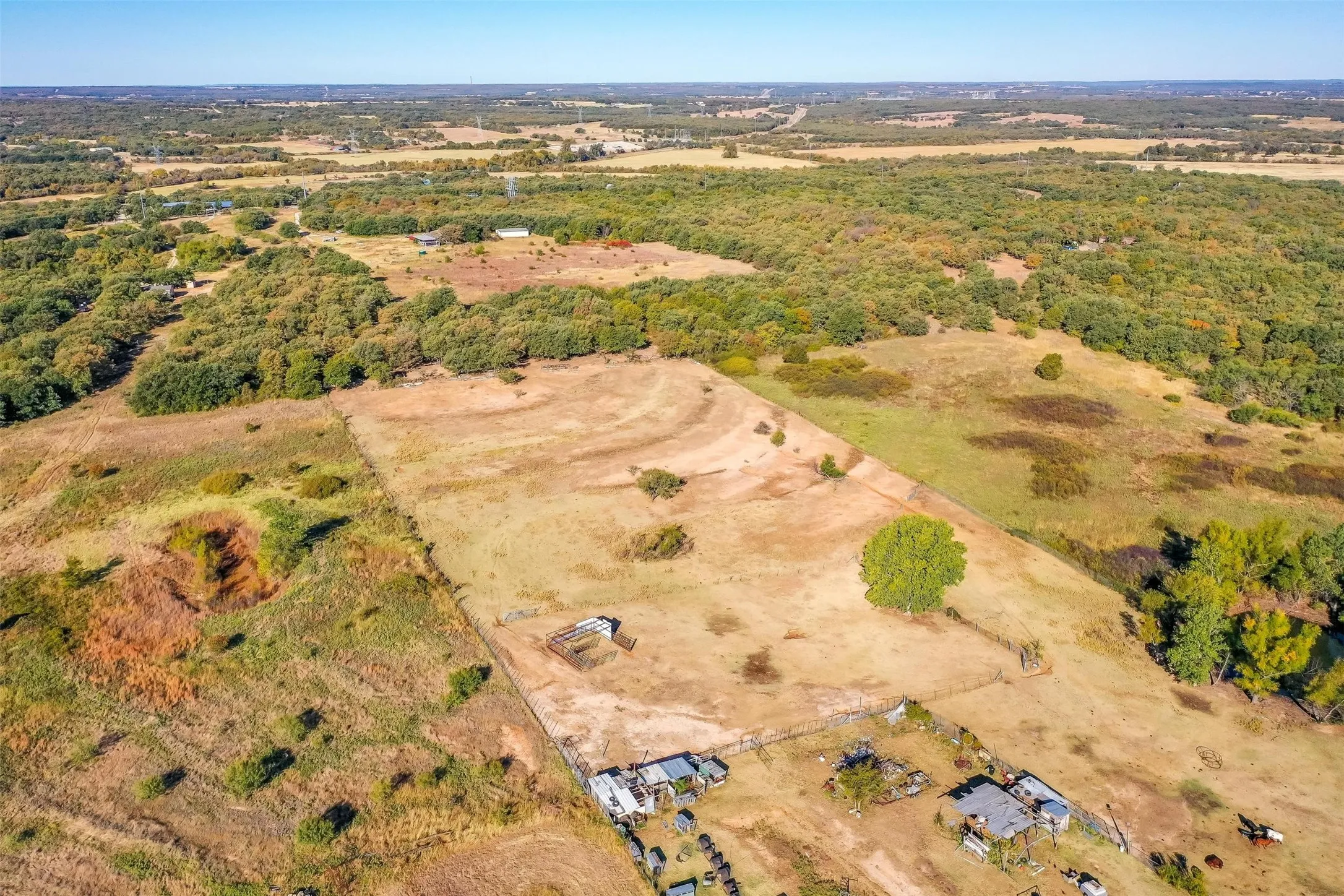 Manufactured Home For Sale in Wise County , 7866 FM 920, Poolville, Texas 76487, 4 Bedroom, 2 Bathroom, Garage spaces, 2,720 Sqft, built in 1980, mls#21297851, Real Estate Agent in Poolville, Homes For Sale in Wise county, Homes For Sale in Poolville, Realtor in Poolville Texas, Real Estate Brokerage Independent Realty Texas, Luminita Cordes Realtor