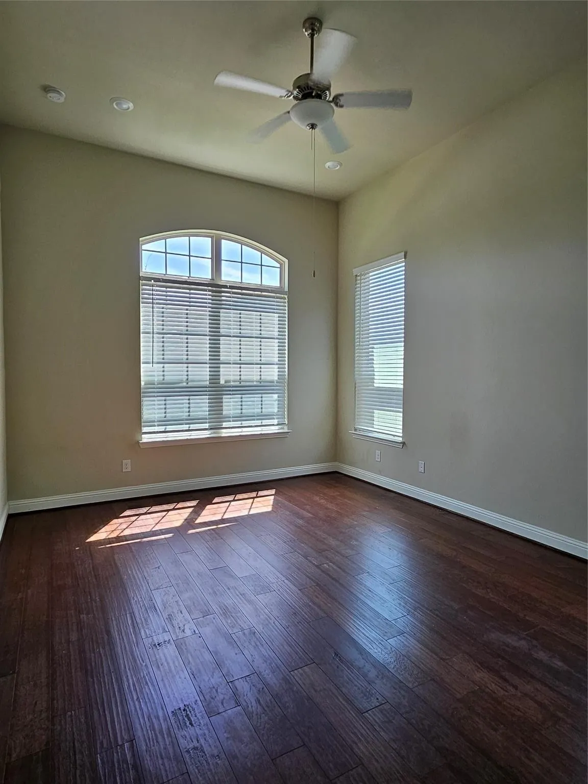 Single Family Residence For Rent in Collin County , 7378 Joshua Road, Frisco, Texas 75033, 4 Bedroom, 4 Bathroom, 2 Garage spaces, 3,277 Sqft, built in 2018, mls#21290341, Real Estate Agent in Frisco, Homes For Rent in Collin county, Homes For Rent in Frisco, Realtor in Frisco Texas, Real Estate Brokerage Independent Realty Texas, Luminita Cordes Realtor