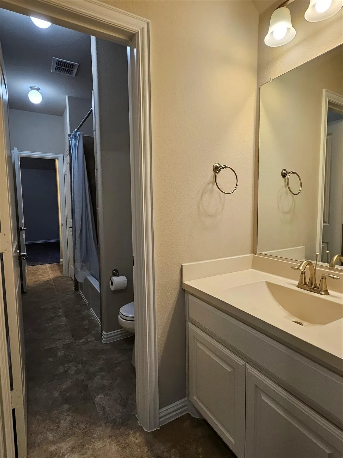Single Family Residence For Rent in Collin County , 7378 Joshua Road, Frisco, Texas 75033, 4 Bedroom, 4 Bathroom, 2 Garage spaces, 3,277 Sqft, built in 2018, mls#21290341, Real Estate Agent in Frisco, Homes For Rent in Collin county, Homes For Rent in Frisco, Realtor in Frisco Texas, Real Estate Brokerage Independent Realty Texas, Luminita Cordes Realtor