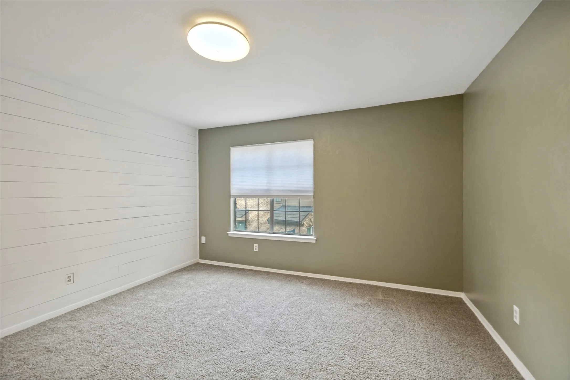 Single Family Residence For Sale in Dallas County , 333 Melrose Drive 35D, Richardson, Texas 75080, 2 Bedroom, 3 Bathroom, Garage spaces, 1,161 Sqft, built in 1981, mls#21297687, Real Estate Agent in Richardson, Homes For Sale in Dallas county, Homes For Sale in Richardson, Realtor in Richardson Texas, Real Estate Brokerage Independent Realty Texas, Luminita Cordes Realtor