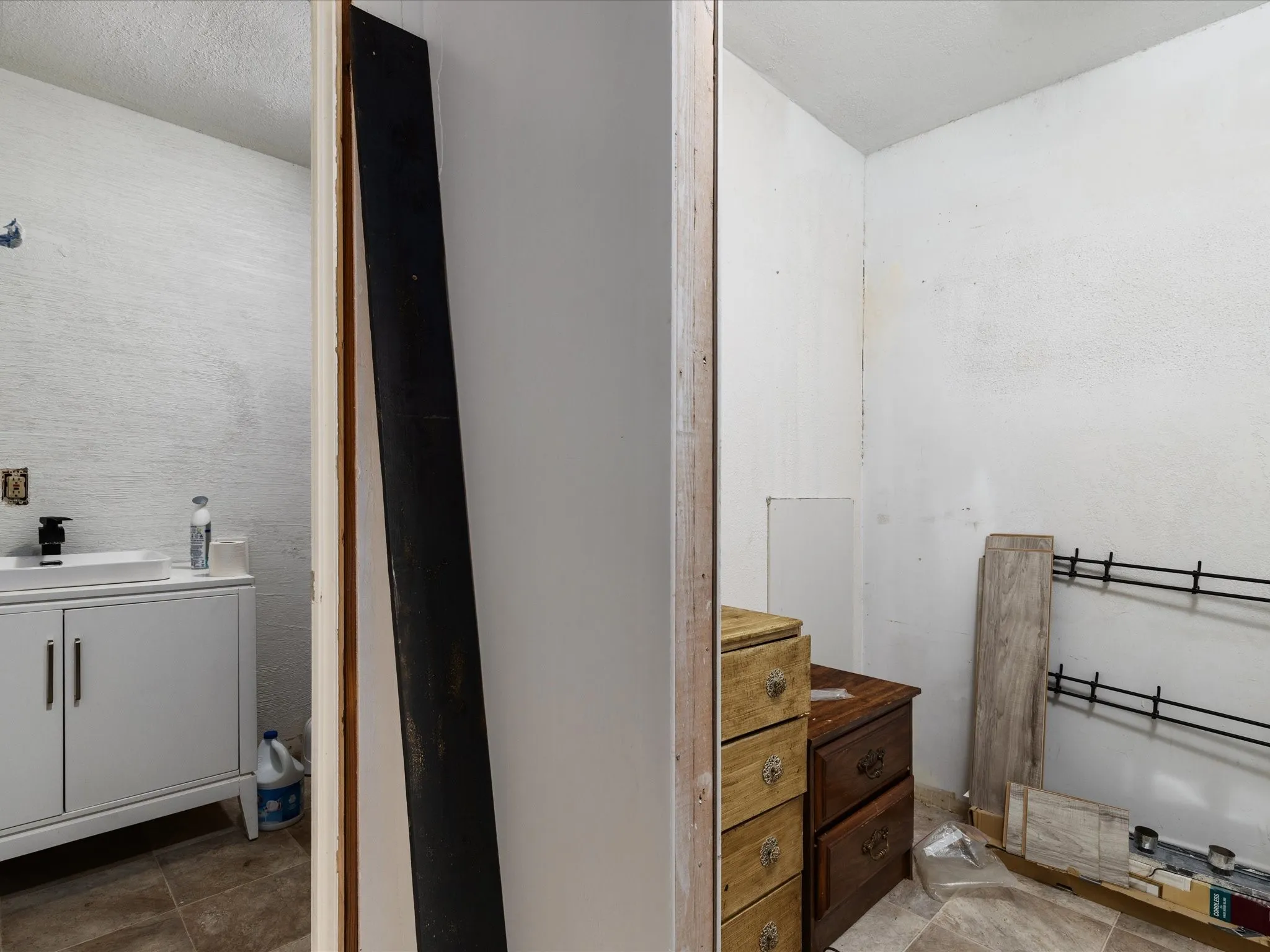 Single Family Residence For Sale in Parker County , 7033 River Trail, Weatherford, Texas 76087, 4 Bedroom, 2 Bathroom, Garage spaces, 1,344 Sqft, built in 1978, mls#21297209, Real Estate Agent in Weatherford, Homes For Sale in Parker county, Homes For Sale in Weatherford, Realtor in Weatherford Texas, Real Estate Brokerage Independent Realty Texas, Luminita Cordes Realtor