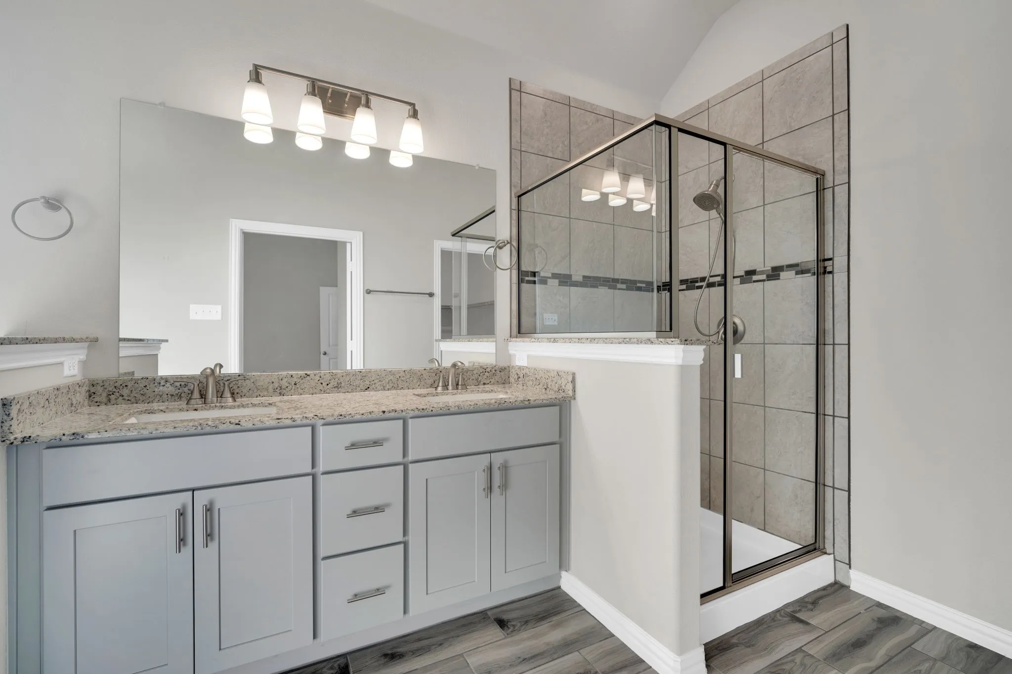 Single Family Residence For Sale in Ellis County , 821 Cavalcade Drive, Ferris, Texas 75125, 4 Bedroom, 2 Bathroom, 2 Garage spaces, 2,005 Sqft, built in 2023, mls#21297868, Real Estate Agent in Ferris, Homes For Sale in Ellis county, Homes For Sale in Ferris, Realtor in Ferris Texas, Real Estate Brokerage Independent Realty Texas, Luminita Cordes Realtor