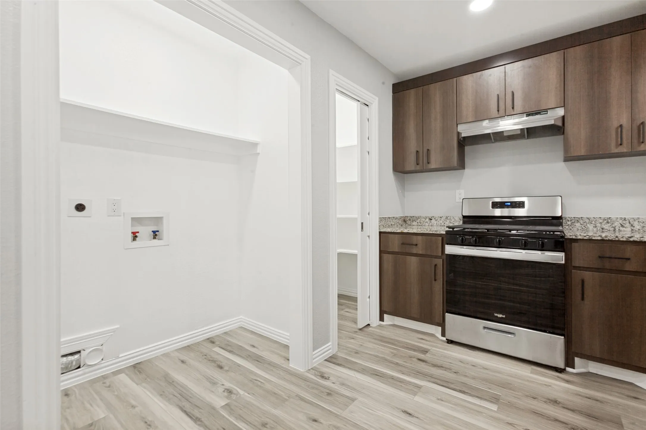 Single Family Residence For Sale in Dallas County , 617 Cedar Drive, Garland, Texas 75040, 3 Bedroom, 2 Bathroom, Garage spaces, 1,150 Sqft, built in 1949, Price $270,000, mls#21297233, Real Estate Agent in Garland, Homes For Sale in Dallas county, Homes For Sale in Garland, Realtor in Garland Texas, Real Estate Brokerage Independent Realty Texas, Luminita Cordes Realtor