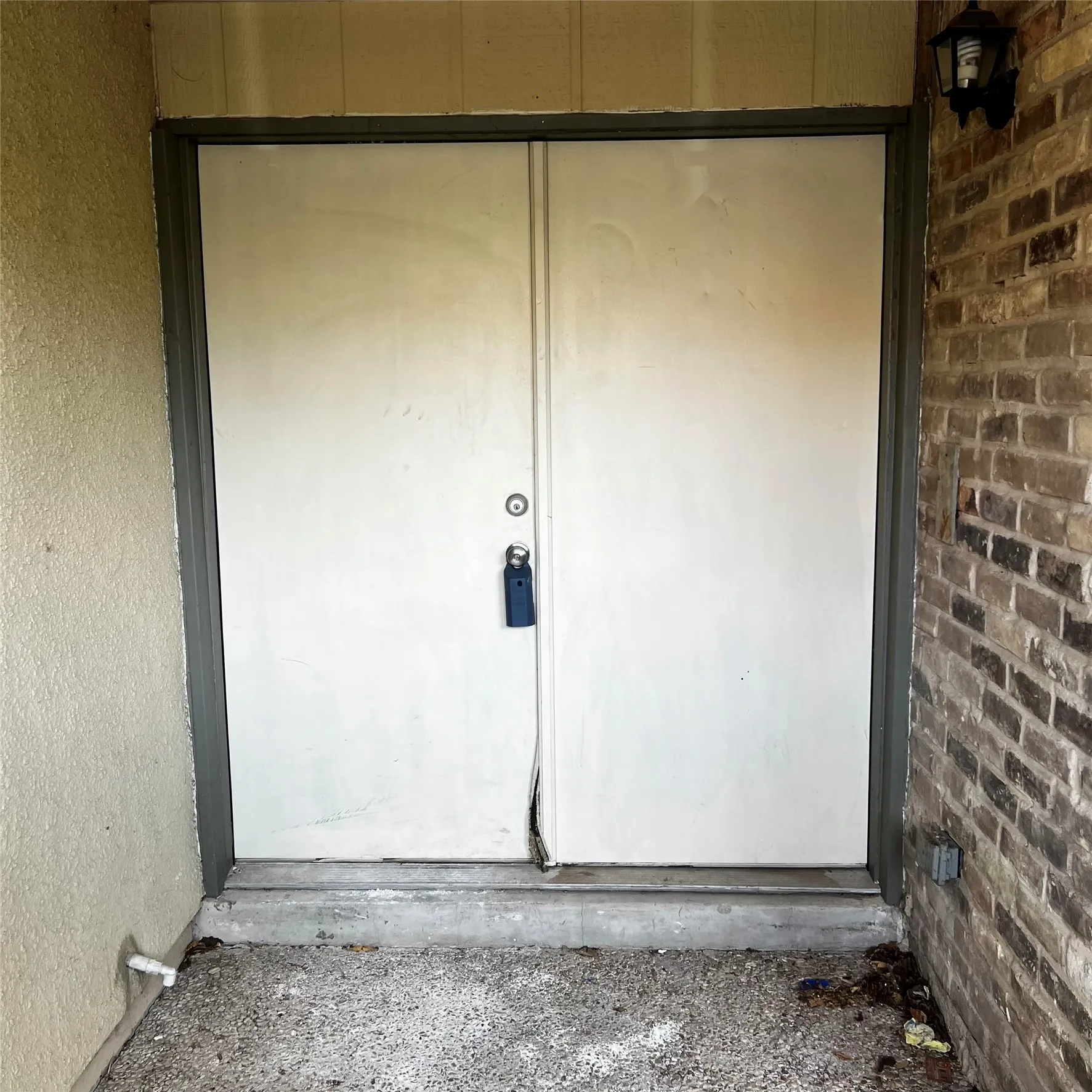 Condominium For Sale in Dallas County , 8560 Park Lane 74, Dallas, Texas 75231, 2 Bedroom, 3 Bathroom, 2 Garage spaces, 1,299 Sqft, built in 1974, mls#21297819, Real Estate Agent in Dallas, Homes For Sale in Dallas county, Homes For Sale in Dallas, Realtor in Dallas Texas, Real Estate Brokerage Independent Realty Texas, Luminita Cordes Realtor