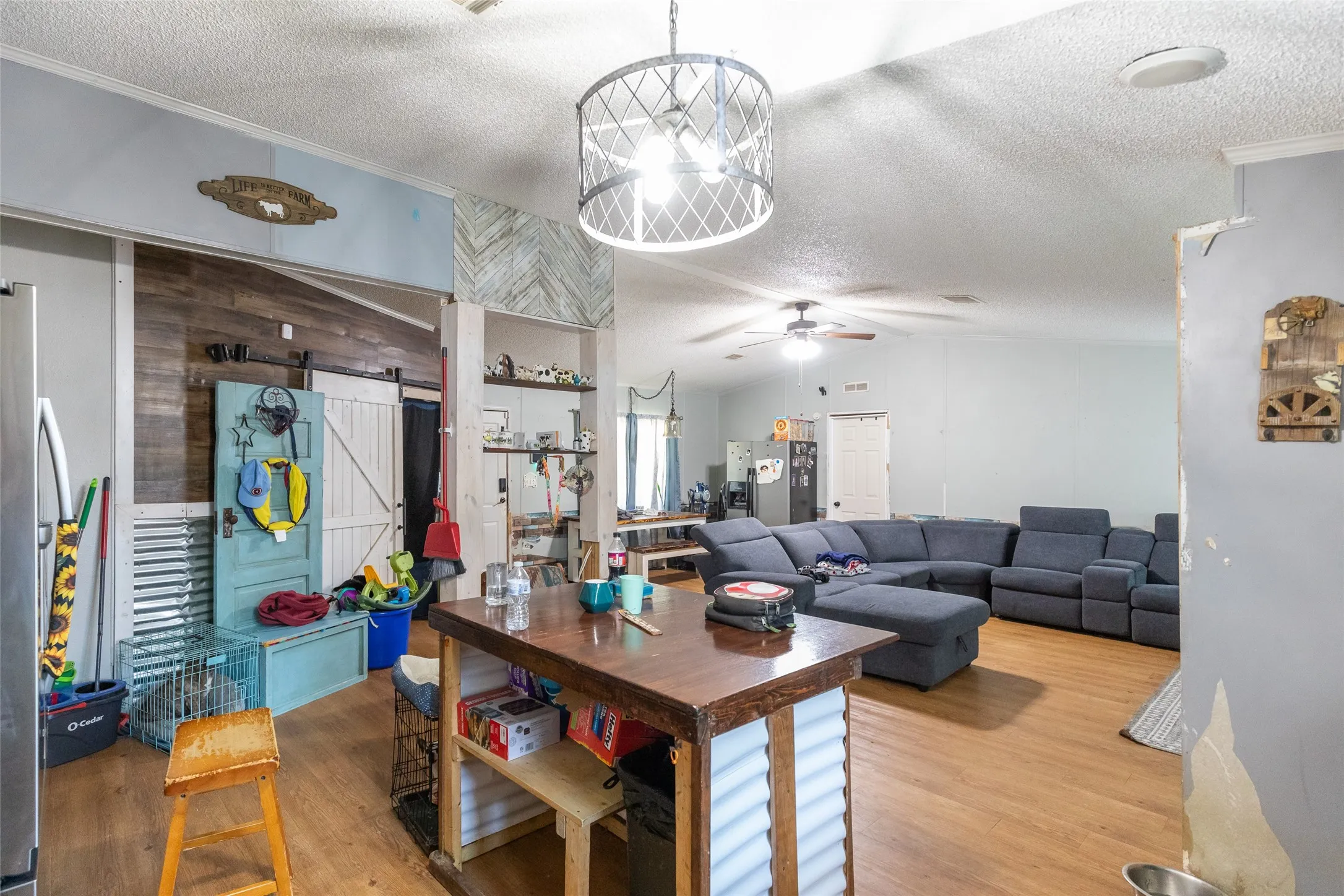 Mobile Home For Sale in Taylor County , 4045 Sue Ellen Drive, Abilene, Texas 79601, 3 Bedroom, 2 Bathroom, Garage spaces, 1,680 Sqft, built in 1997, mls#21297816, Real Estate Agent in Abilene, Homes For Sale in Taylor county, Homes For Sale in Abilene, Realtor in Abilene Texas, Real Estate Brokerage Independent Realty Texas, Luminita Cordes Realtor