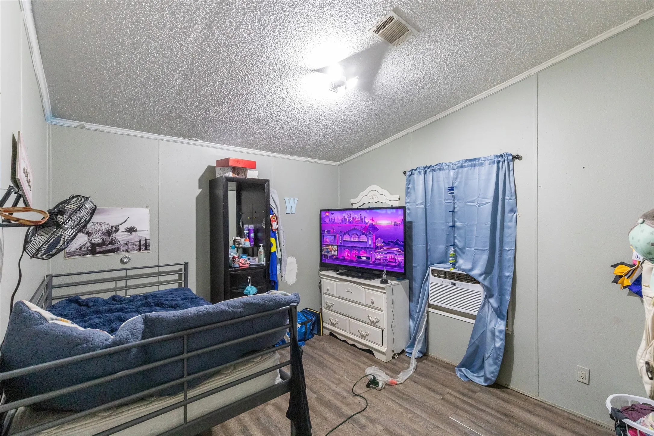 Wood-finish flooring throughout