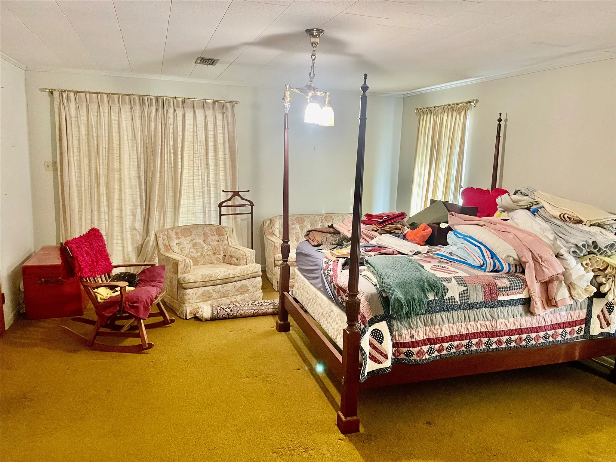 Single Family Residence For Sale in Comanche County , 1306 E Central, Comanche, Texas 76442, 3 Bedroom, 2 Bathroom, 2 Garage spaces, 2,625 Sqft, built in 1965, mls#21297928, Real Estate Agent in Comanche, Homes For Sale in Comanche county, Homes For Sale in Comanche, Realtor in Comanche Texas, Real Estate Brokerage Independent Realty Texas, Luminita Cordes Realtor