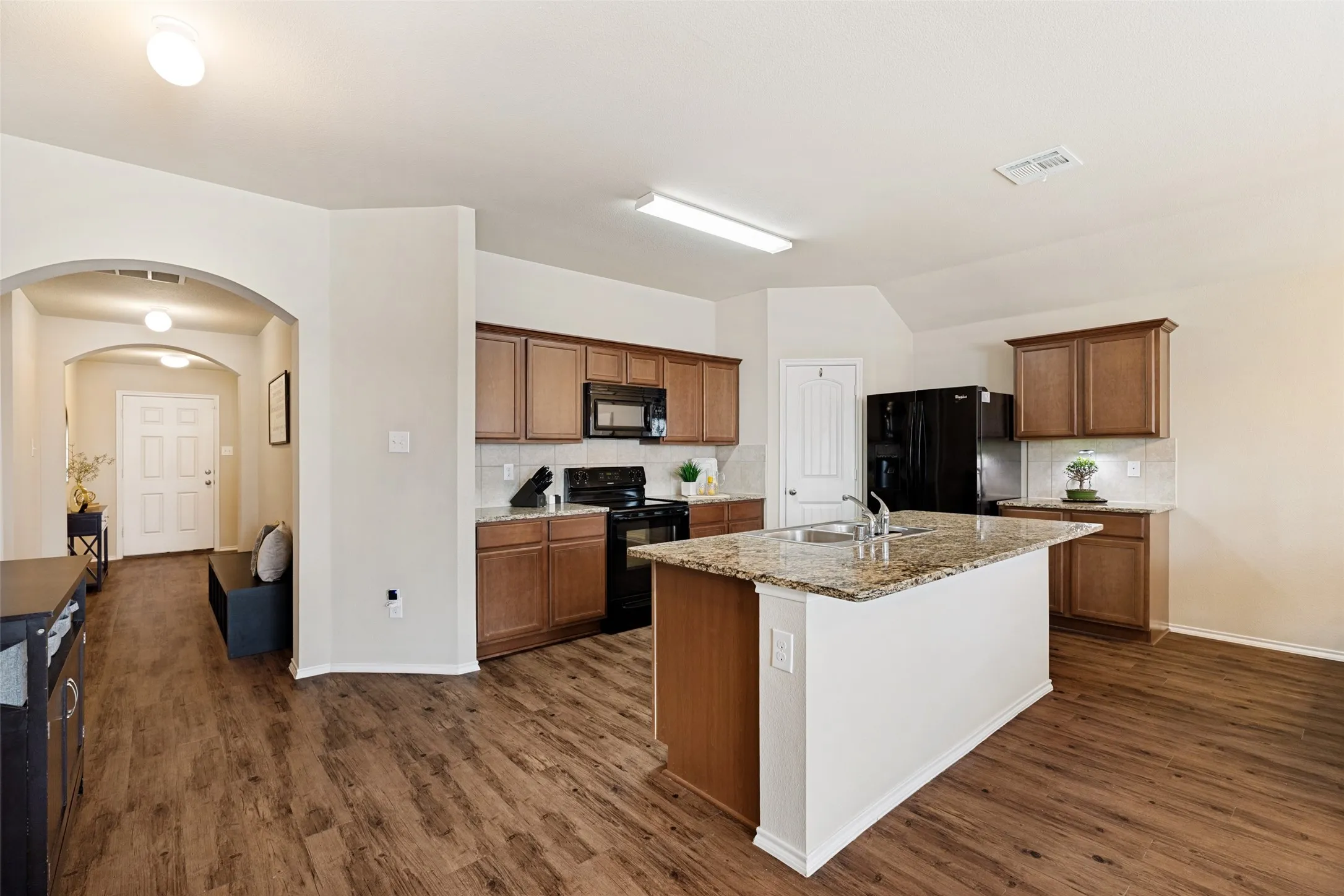 Single Family Residence For Sale in Collin County , 2104 Shady Glen Trail, Princeton, Texas 75407, 4 Bedroom, 2 Bathroom, 2 Garage spaces, 1,589 Sqft, built in 2016, mls#21285140, Real Estate Agent in Princeton, Homes For Sale in Collin county, Homes For Sale in Princeton, Realtor in Princeton Texas, Real Estate Brokerage Independent Realty Texas, Luminita Cordes Realtor