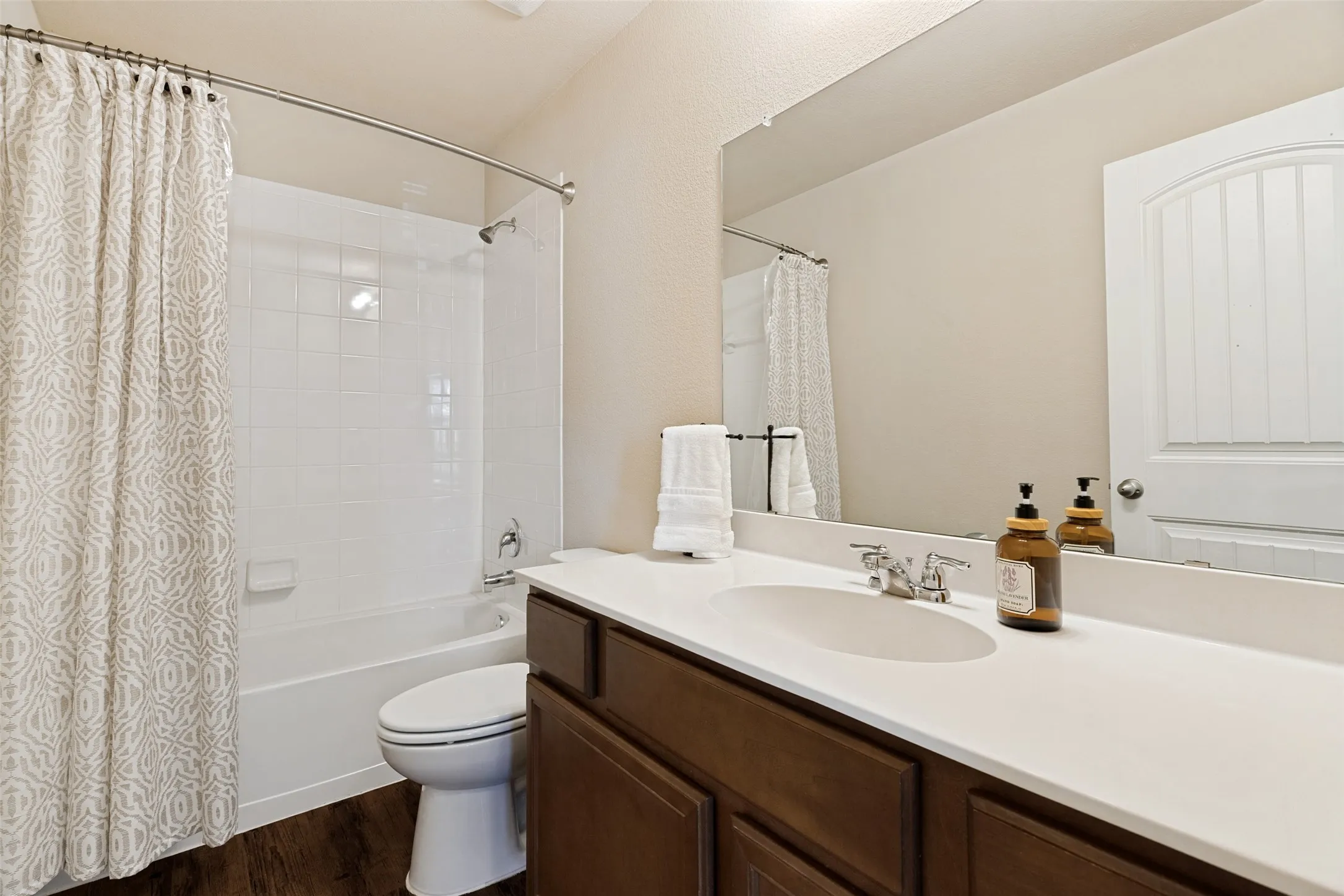 Single Family Residence For Sale in Collin County , 2104 Shady Glen Trail, Princeton, Texas 75407, 4 Bedroom, 2 Bathroom, 2 Garage spaces, 1,589 Sqft, built in 2016, mls#21285140, Real Estate Agent in Princeton, Homes For Sale in Collin county, Homes For Sale in Princeton, Realtor in Princeton Texas, Real Estate Brokerage Independent Realty Texas, Luminita Cordes Realtor