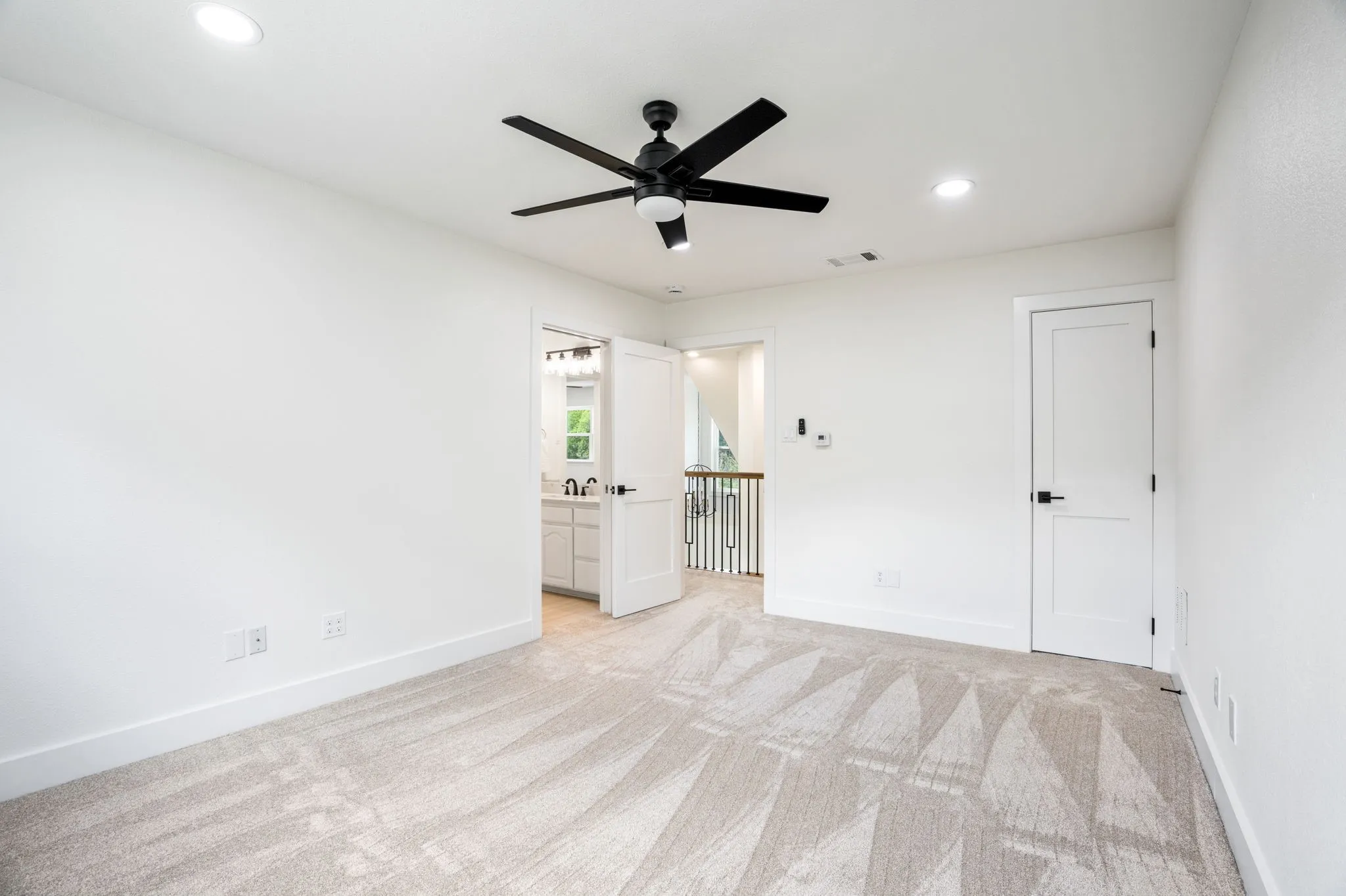 Single Family Residence For Sale in Denton County , 890 Topaz Lane, Oak Point, Texas 75068, 4 Bedroom, 5 Bathroom, 3 Garage spaces, 4,091 Sqft, built in 1994, mls#21281597, Real Estate Agent in Oak Point, Homes For Sale in Denton county, Homes For Sale in Oak Point, Realtor in Oak Point Texas, Real Estate Brokerage Independent Realty Texas, Luminita Cordes Realtor
