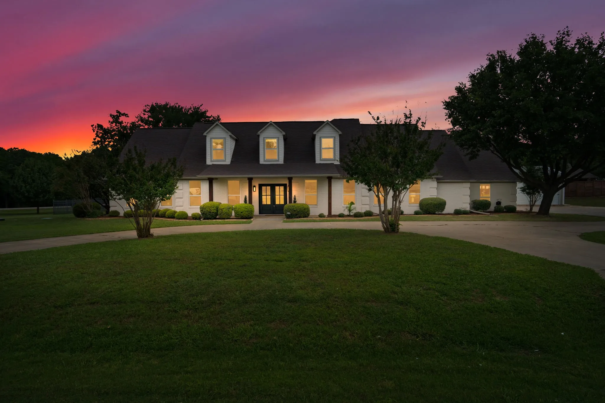 Single Family Residence For Sale in Denton County , 890 Topaz Lane, Oak Point, Texas 75068, 4 Bedroom, 5 Bathroom, 3 Garage spaces, 4,091 Sqft, built in 1994, mls#21281597, Real Estate Agent in Oak Point, Homes For Sale in Denton county, Homes For Sale in Oak Point, Realtor in Oak Point Texas, Real Estate Brokerage Independent Realty Texas, Luminita Cordes Realtor