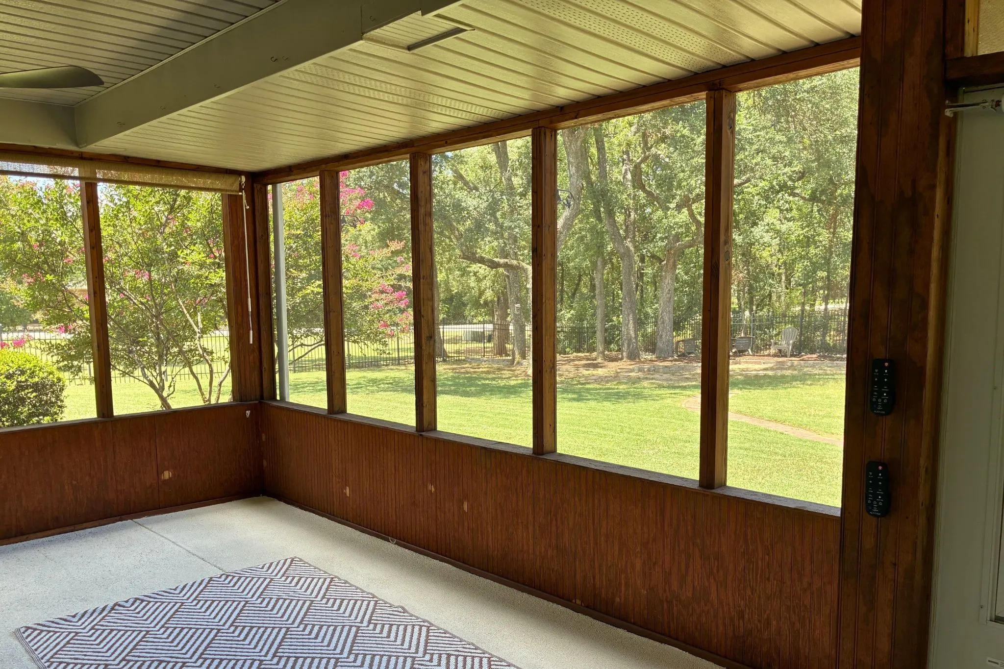 Single Family Residence For Sale in Denton County , 890 Topaz Lane, Oak Point, Texas 75068, 4 Bedroom, 5 Bathroom, 3 Garage spaces, 4,091 Sqft, built in 1994, mls#21281597, Real Estate Agent in Oak Point, Homes For Sale in Denton county, Homes For Sale in Oak Point, Realtor in Oak Point Texas, Real Estate Brokerage Independent Realty Texas, Luminita Cordes Realtor