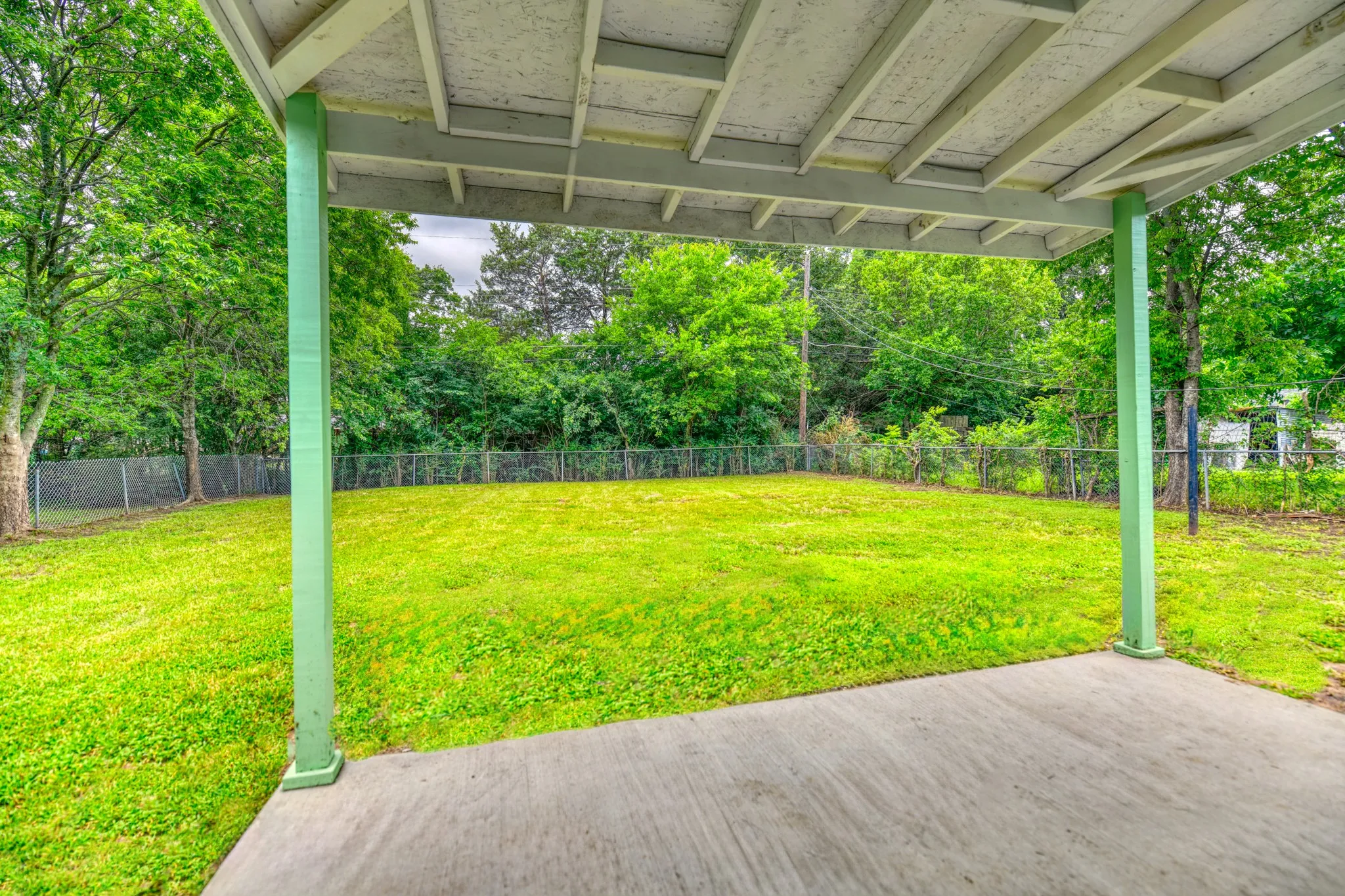 Single Family Residence For Sale in Dallas County , 10020 Homeplace Drive, Dallas, Texas 75217, 4 Bedroom, 2 Bathroom, Garage spaces, 1,196 Sqft, built in 1970, mls#21297989, Real Estate Agent in Dallas, Homes For Sale in Dallas county, Homes For Sale in Dallas, Realtor in Dallas Texas, Real Estate Brokerage Independent Realty Texas, Luminita Cordes Realtor