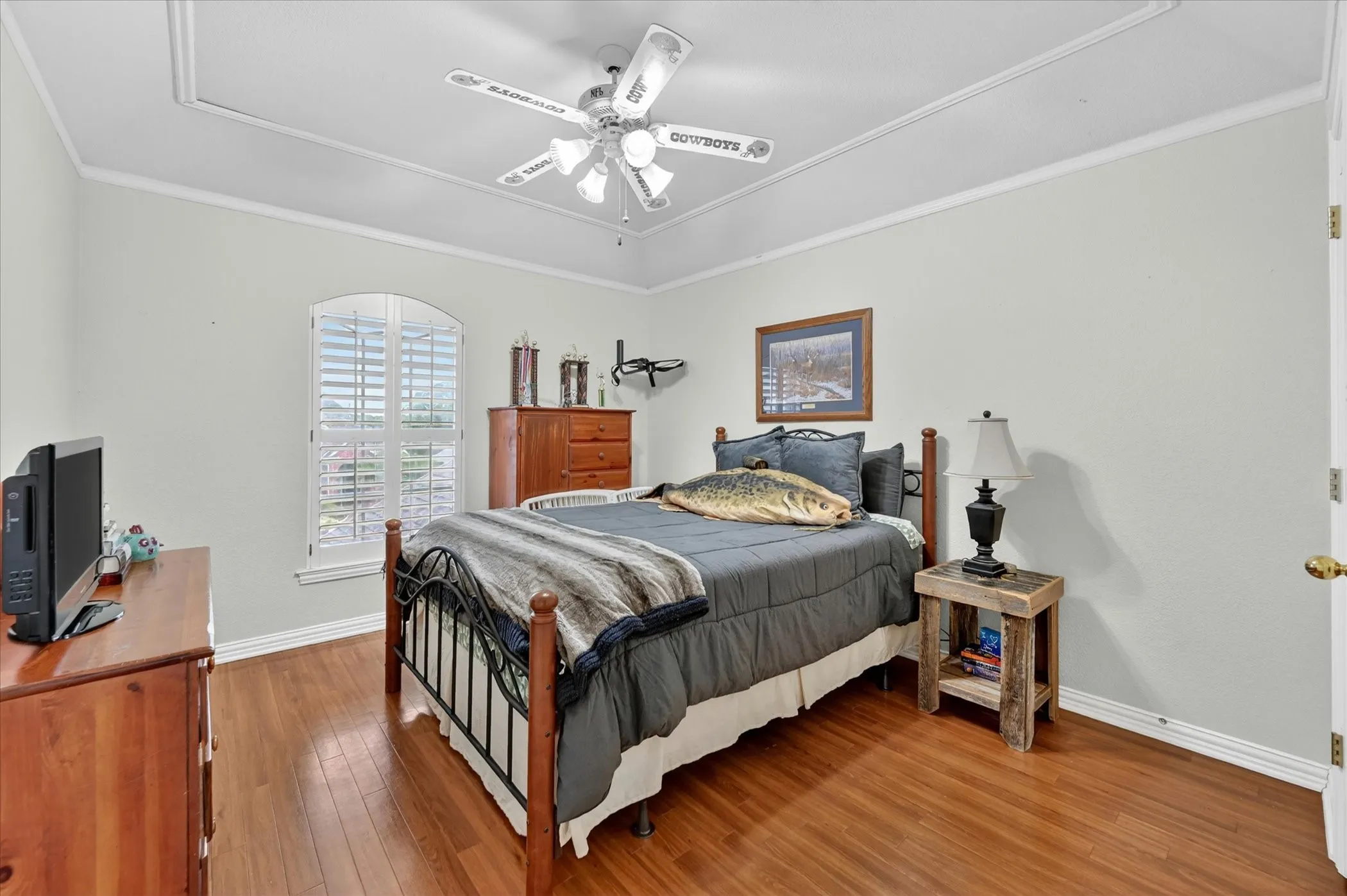 Single Family Residence For Sale in Tarrant County , 1411 Danbury Drive, Mansfield, Texas 76063, 5 Bedroom, 4 Bathroom, 3 Garage spaces, 3,403 Sqft, built in 1996, mls#21297190, Real Estate Agent in Mansfield, Homes For Sale in Tarrant county, Homes For Sale in Mansfield, Realtor in Mansfield Texas, Real Estate Brokerage Independent Realty Texas, Luminita Cordes Realtor