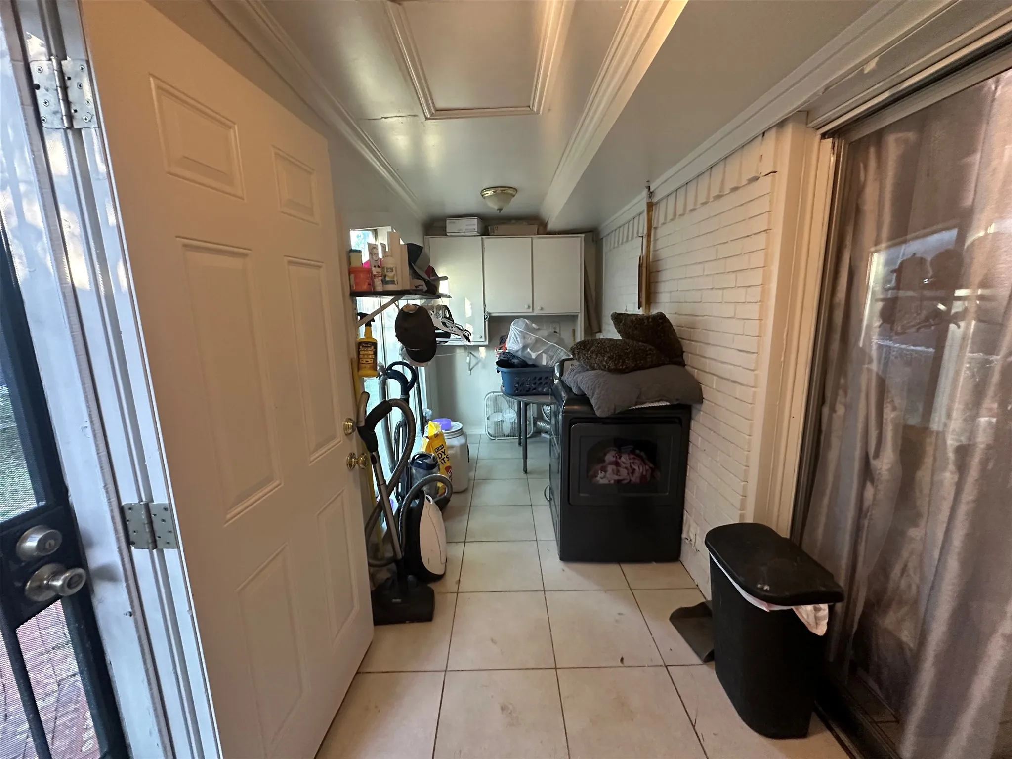 Single Family Residence For Sale in Tarrant County , 2133 Greenway Street, Arlington, Texas 76010, 4 Bedroom, 2 Bathroom, Garage spaces, 1,072 Sqft, built in 1958, mls#21297992, Real Estate Agent in Arlington, Homes For Sale in Tarrant county, Homes For Sale in Arlington, Realtor in Arlington Texas, Real Estate Brokerage Independent Realty Texas, Luminita Cordes Realtor