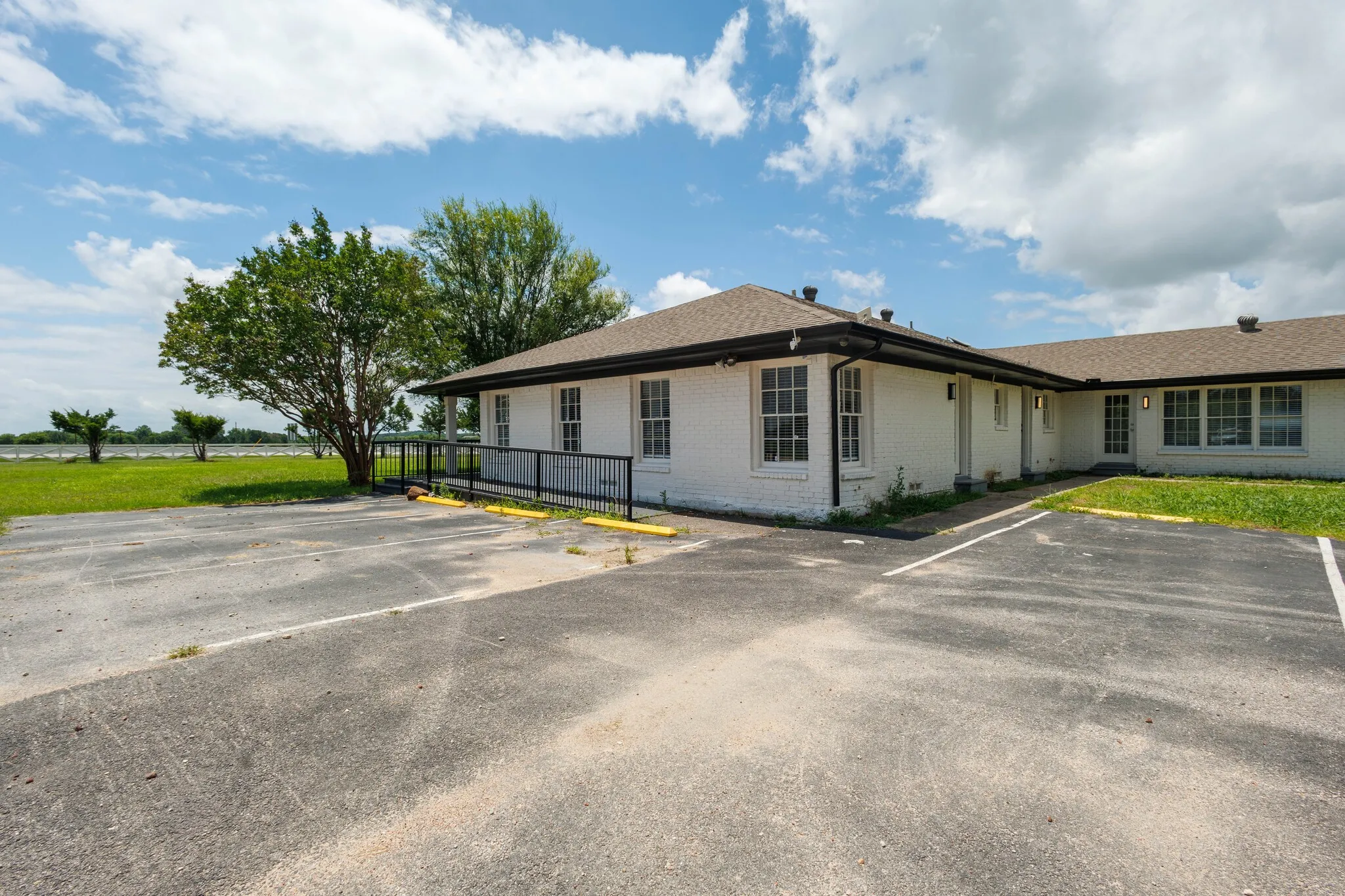 Office For Rent in Collin County , 4877 Sam Rayburn Highway, Anna, Texas 75409, 0, 0, Garage spaces, 0 Sqft, built in 1960, Price $6,800, mls#21298084, Real Estate Agent in Anna, Homes For Rent in Collin county, Homes For Rent in Anna, Realtor in Anna Texas, Real Estate Brokerage Independent Realty Texas, Luminita Cordes Realtor