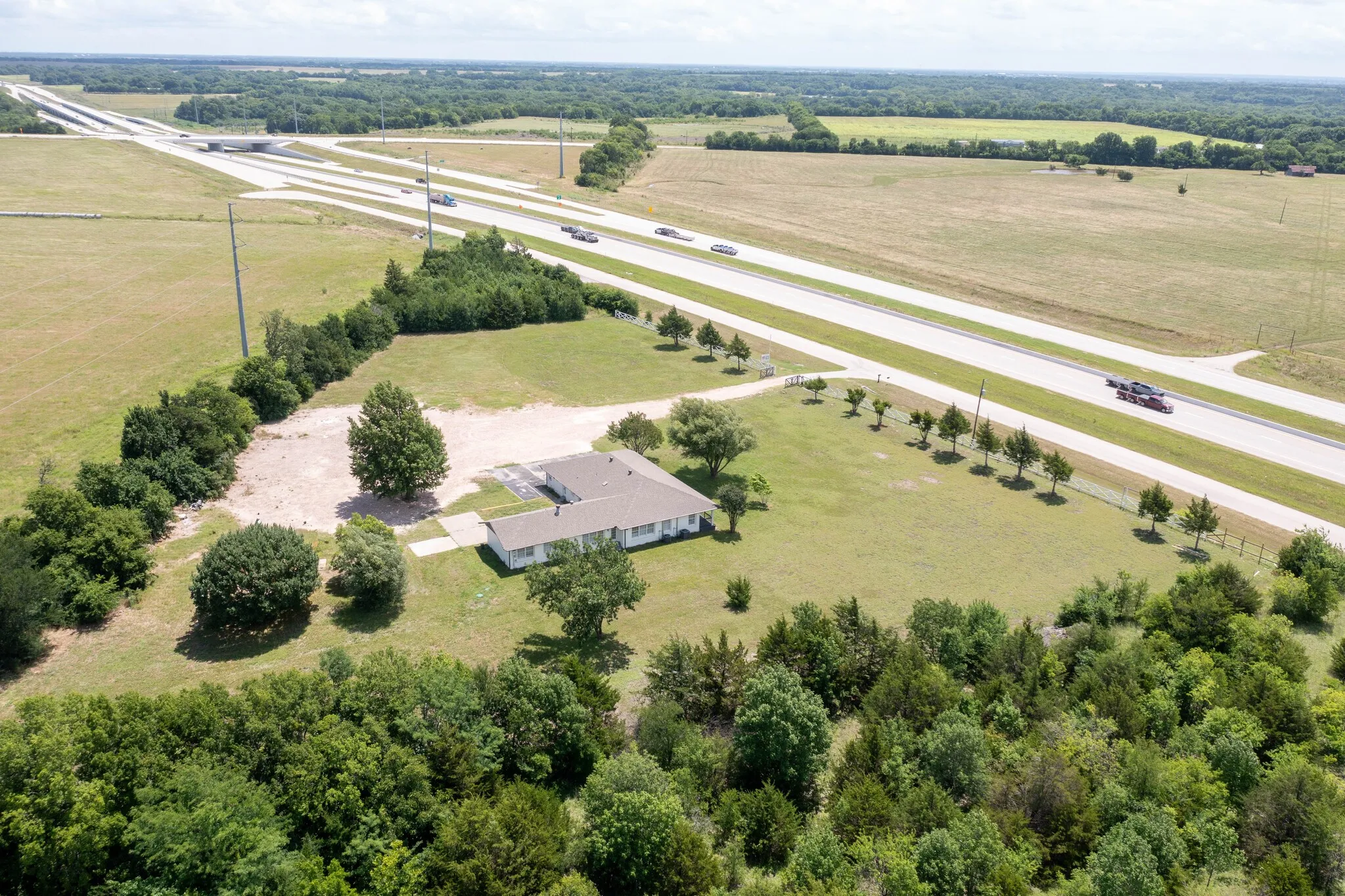 Office For Rent in Collin County , 4877 Sam Rayburn Highway, Anna, Texas 75409, 0, 0, Garage spaces, 0 Sqft, built in 1960, Price $6,800, mls#21298084, Real Estate Agent in Anna, Homes For Rent in Collin county, Homes For Rent in Anna, Realtor in Anna Texas, Real Estate Brokerage Independent Realty Texas, Luminita Cordes Realtor
