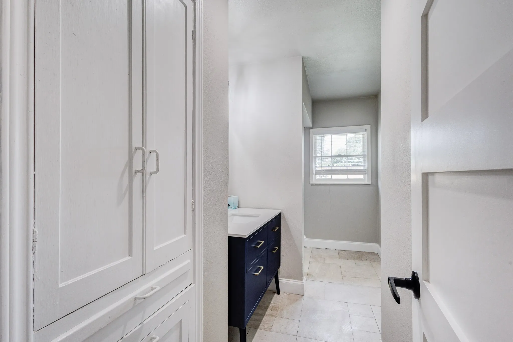 Office For Rent in Collin County , 4877 Sam Rayburn Highway, Anna, Texas 75409, 0, 0, Garage spaces, 0 Sqft, built in 1960, Price $6,800, mls#21298084, Real Estate Agent in Anna, Homes For Rent in Collin county, Homes For Rent in Anna, Realtor in Anna Texas, Real Estate Brokerage Independent Realty Texas, Luminita Cordes Realtor