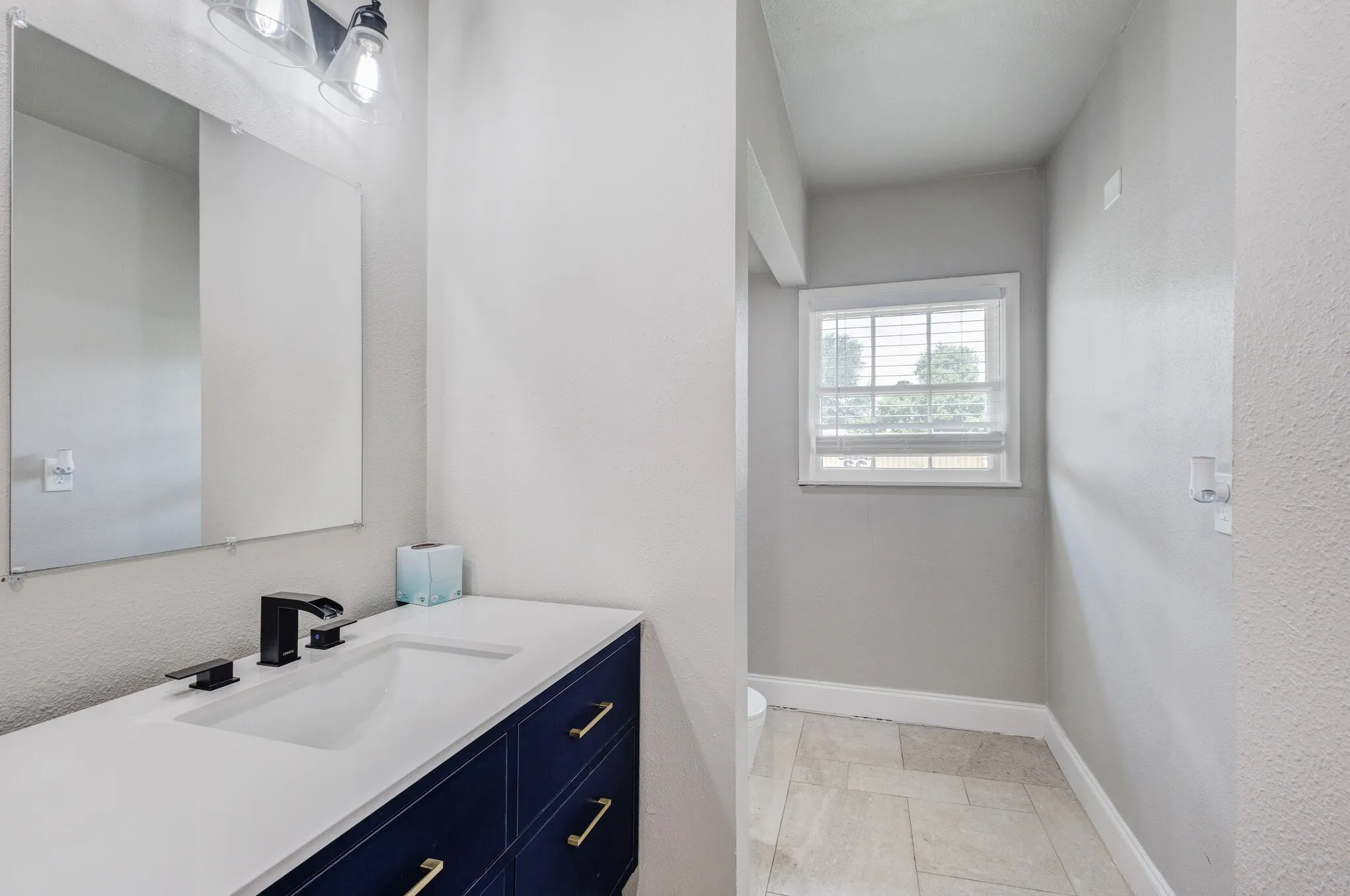 Office For Rent in Collin County , 4877 Sam Rayburn Highway, Anna, Texas 75409, 0, 0, Garage spaces, 0 Sqft, built in 1960, Price $6,800, mls#21298084, Real Estate Agent in Anna, Homes For Rent in Collin county, Homes For Rent in Anna, Realtor in Anna Texas, Real Estate Brokerage Independent Realty Texas, Luminita Cordes Realtor