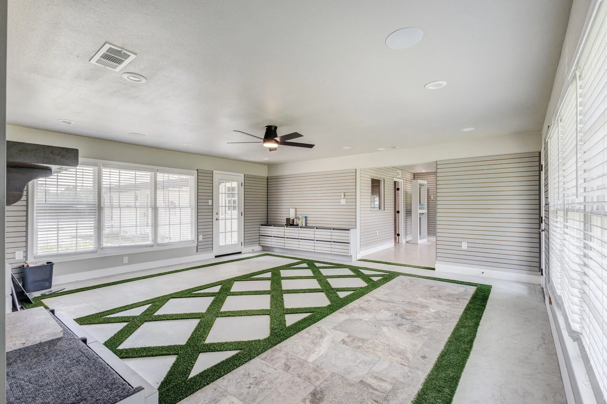 Office For Rent in Collin County , 4877 Sam Rayburn Highway, Anna, Texas 75409, 0, 0, Garage spaces, 0 Sqft, built in 1960, Price $6,800, mls#21298084, Real Estate Agent in Anna, Homes For Rent in Collin county, Homes For Rent in Anna, Realtor in Anna Texas, Real Estate Brokerage Independent Realty Texas, Luminita Cordes Realtor