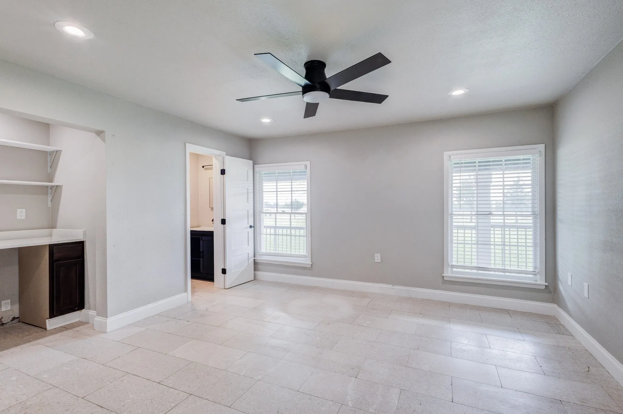 Office For Rent in Collin County , 4877 Sam Rayburn Highway, Anna, Texas 75409, 0, 0, Garage spaces, 0 Sqft, built in 1960, Price $6,800, mls#21298084, Real Estate Agent in Anna, Homes For Rent in Collin county, Homes For Rent in Anna, Realtor in Anna Texas, Real Estate Brokerage Independent Realty Texas, Luminita Cordes Realtor