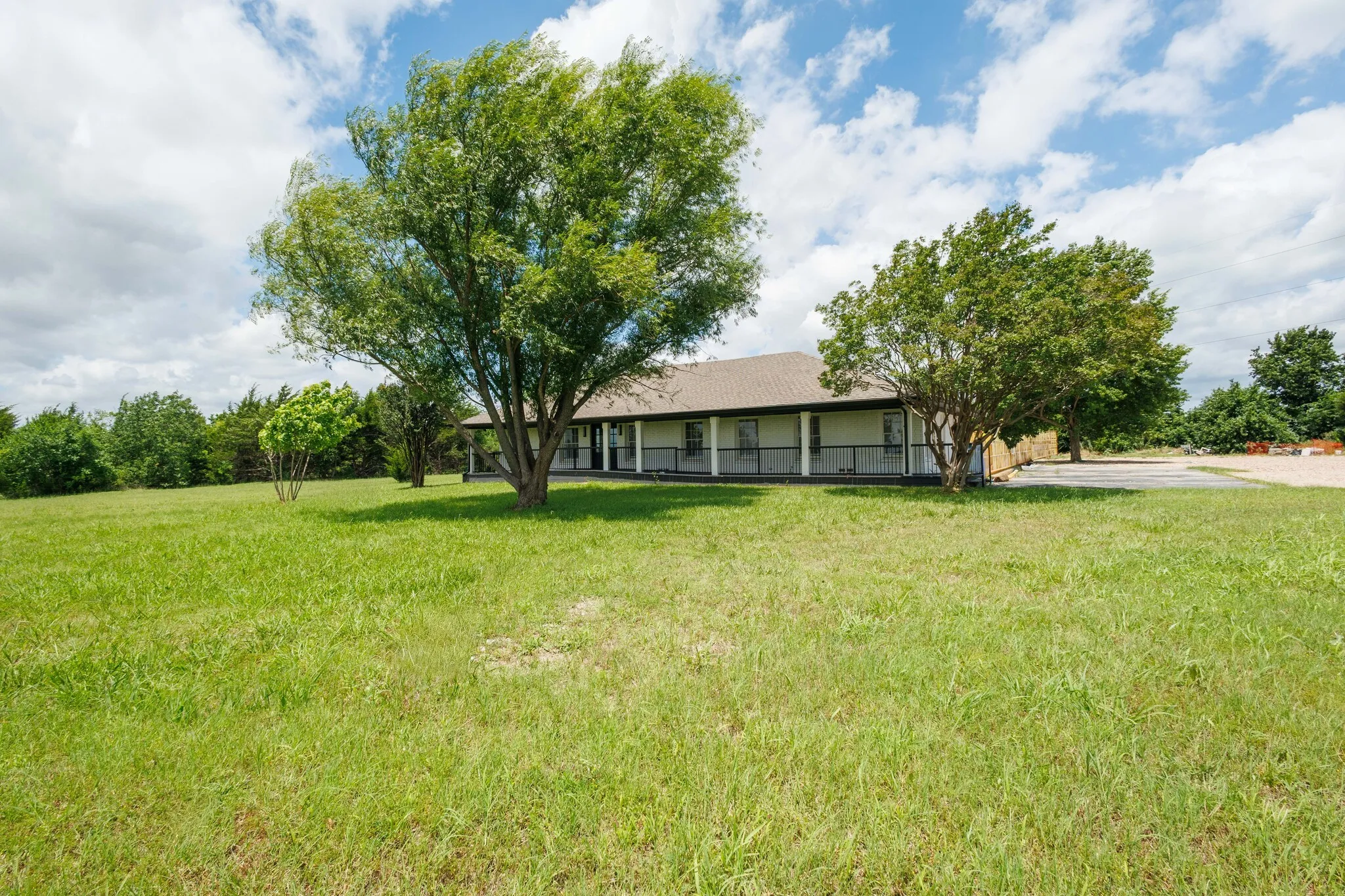 Office For Rent in Collin County , 4877 Sam Rayburn Highway, Anna, Texas 75409, 0, 0, Garage spaces, 0 Sqft, built in 1960, Price $6,800, mls#21298084, Real Estate Agent in Anna, Homes For Rent in Collin county, Homes For Rent in Anna, Realtor in Anna Texas, Real Estate Brokerage Independent Realty Texas, Luminita Cordes Realtor