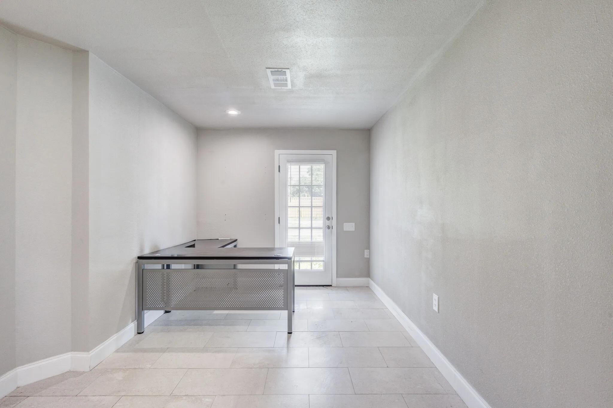 Office For Rent in Collin County , 4877 Sam Rayburn Highway, Anna, Texas 75409, 0, 0, Garage spaces, 0 Sqft, built in 1960, Price $6,800, mls#21298084, Real Estate Agent in Anna, Homes For Rent in Collin county, Homes For Rent in Anna, Realtor in Anna Texas, Real Estate Brokerage Independent Realty Texas, Luminita Cordes Realtor