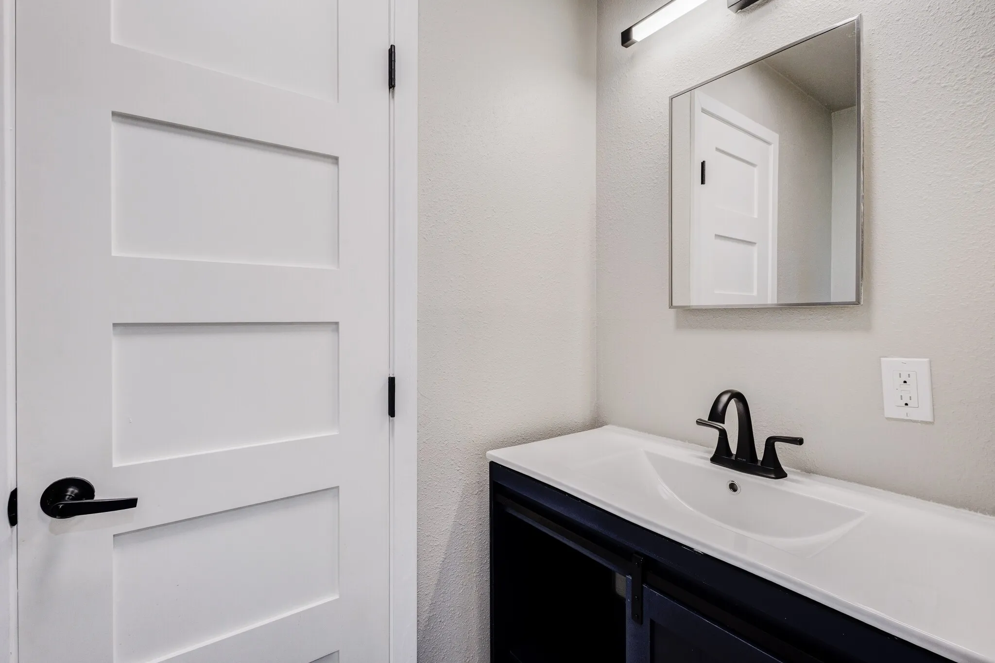 Office For Rent in Collin County , 4877 Sam Rayburn Highway, Anna, Texas 75409, 0, 0, Garage spaces, 0 Sqft, built in 1960, Price $6,800, mls#21298084, Real Estate Agent in Anna, Homes For Rent in Collin county, Homes For Rent in Anna, Realtor in Anna Texas, Real Estate Brokerage Independent Realty Texas, Luminita Cordes Realtor