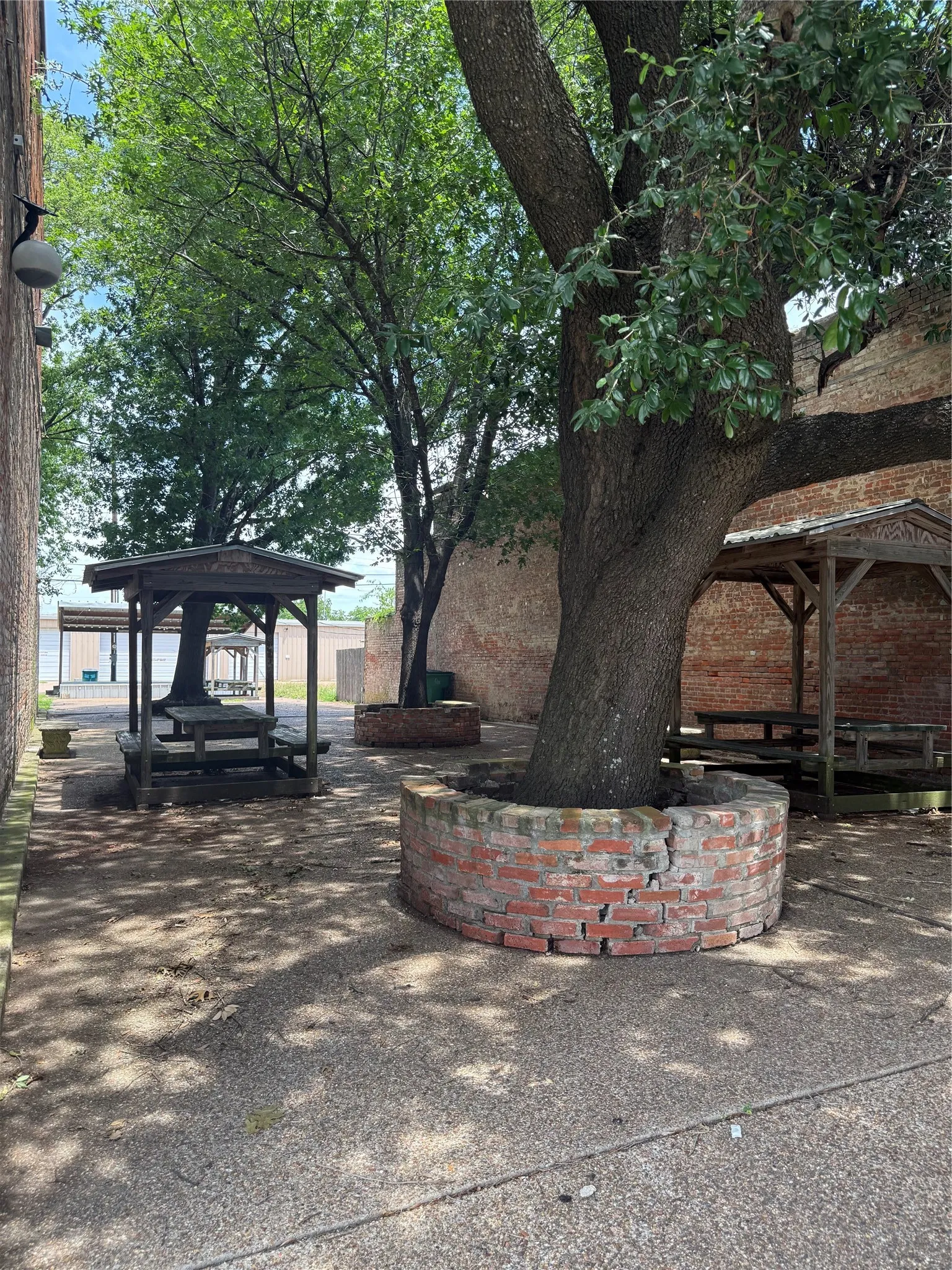 Retail For Sale in Falls County , 324 AVENUE C, Rosebud, Texas 76570, 0, 0, Garage spaces, 0 Sqft, built in 1920, mls#21296897, Real Estate Agent in Rosebud, Homes For Sale in Falls county, Homes For Sale in Rosebud, Realtor in Rosebud Texas, Real Estate Brokerage Independent Realty Texas, Luminita Cordes Realtor