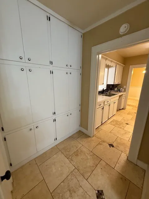 Single Family Residence For Rent in Leon County , 642 N Love Street, Oakwood, Texas 75855, 3 Bedroom, 2 Bathroom, Garage spaces, 1,500 Sqft, built in 1973, mls#21298076, Real Estate Agent in Oakwood, Homes For Rent in Leon county, Homes For Rent in Oakwood, Realtor in Oakwood Texas, Real Estate Brokerage Independent Realty Texas, Luminita Cordes Realtor