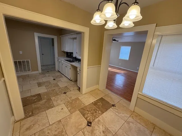 Single Family Residence For Rent in Leon County , 642 N Love Street, Oakwood, Texas 75855, 3 Bedroom, 2 Bathroom, Garage spaces, 1,500 Sqft, built in 1973, mls#21298076, Real Estate Agent in Oakwood, Homes For Rent in Leon county, Homes For Rent in Oakwood, Realtor in Oakwood Texas, Real Estate Brokerage Independent Realty Texas, Luminita Cordes Realtor