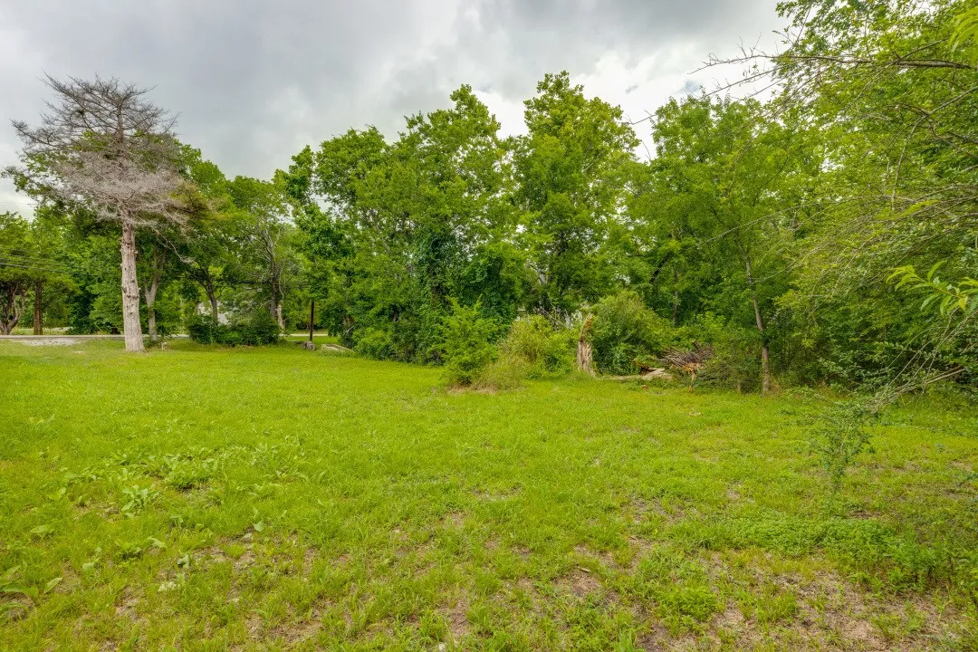 Unimproved Land For Sale in Grayson County , 931 E Jefferson Street, Van Alstyne, Texas 75495, 0, 0, Garage spaces, 0 Sqft, built in 0, Price $137,500, mls#21294684, Real Estate Agent in Van Alstyne, Homes For Sale in Grayson county, Homes For Sale in Van Alstyne, Realtor in Van Alstyne Texas, Real Estate Brokerage Independent Realty Texas, Luminita Cordes Realtor