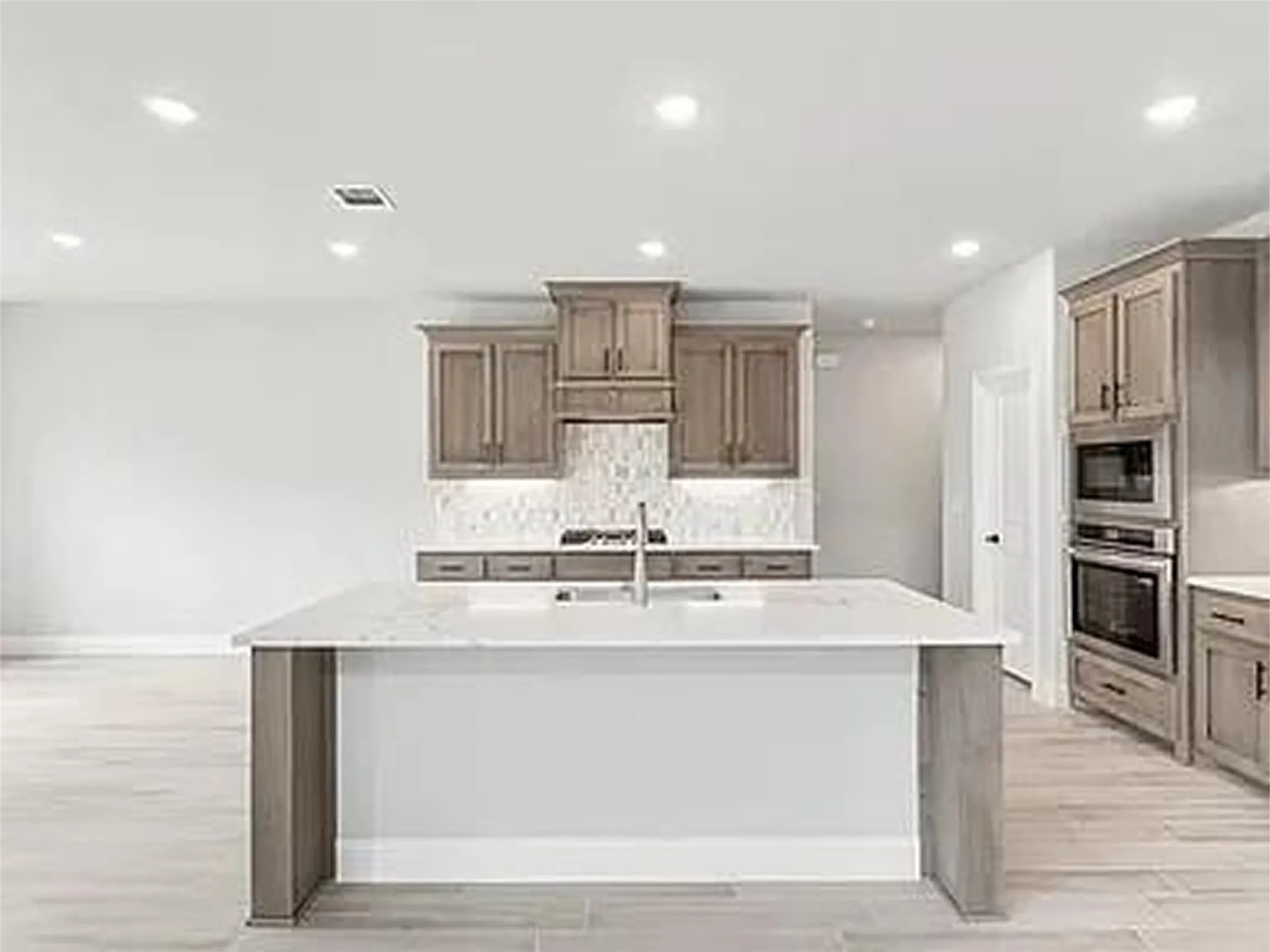 Single Family Residence For Rent in Collin County , 1012 Ridgehurst Road, Melissa, Texas 75454, 5 Bedroom, 3 Bathroom, 2 Garage spaces, 3,532 Sqft, built in 2024, mls#21298123, Real Estate Agent in Melissa, Homes For Rent in Collin county, Homes For Rent in Melissa, Realtor in Melissa Texas, Real Estate Brokerage Independent Realty Texas, Luminita Cordes Realtor