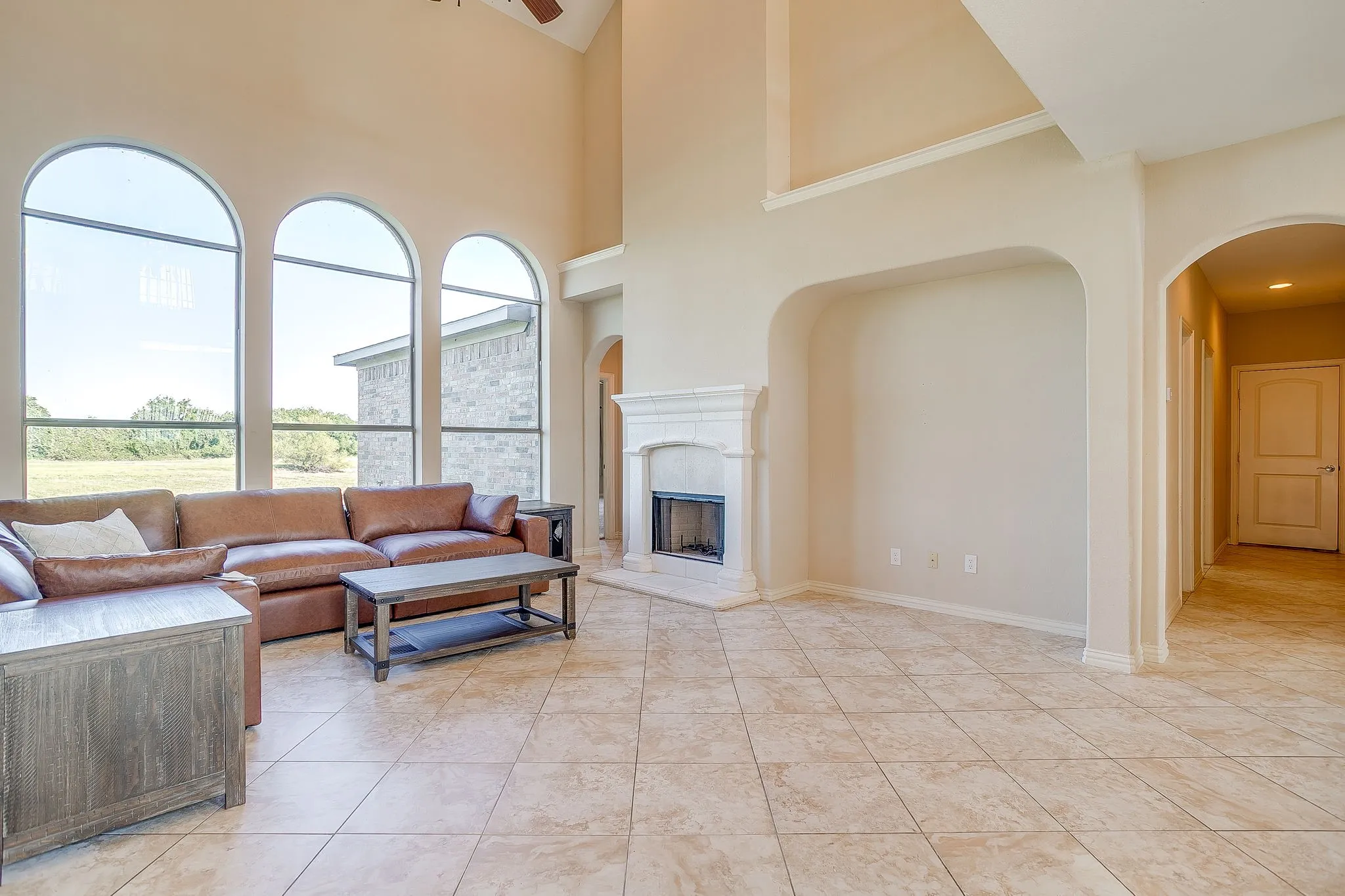 Single Family Residence For Sale in Hood County , 1802 Yucatan Drive, Granbury, Texas 76048, 5 Bedrooms, 4 Bathrooms, 2 Garage spaces, 4,034 Sqft, built in 2007, Price $899,000, mls#21281663, Real Estate Agent in Granbury, Homes For Sale in Hood county, Homes For Sale in Granbury, Realtor in Granbury Texas, Real Estate Brokerage Independent Realty Texas, Luminita Cordes Realtor