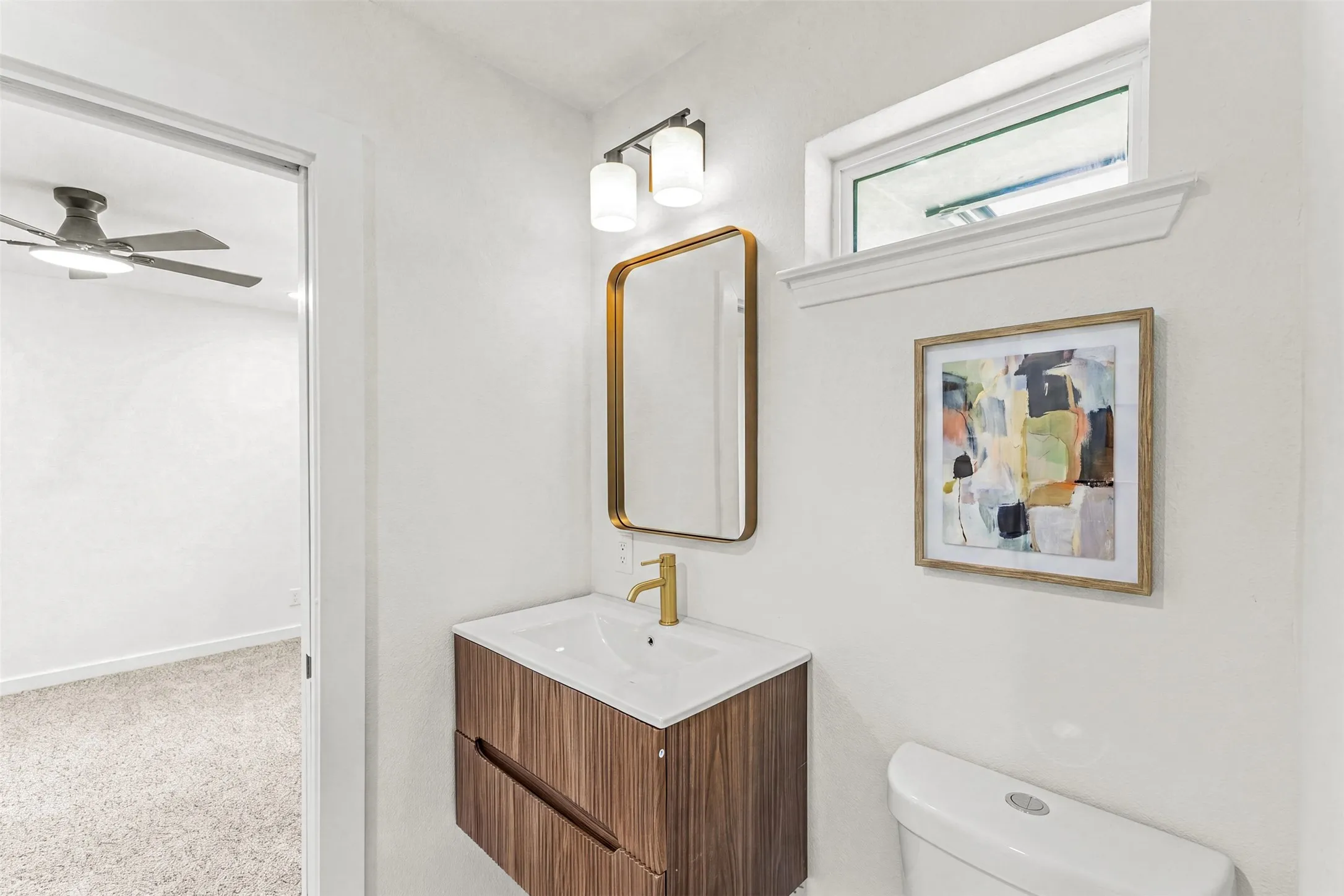 Single Family Residence For Sale in Dallas County , 813 Misty Glen Drive, De Soto, Texas 75115, 3 Bedroom, 3 Bathroom, 2 Garage spaces, 1,742 Sqft, built in 1967, mls#21298078, Real Estate Agent in De Soto, Homes For Sale in Dallas county, Homes For Sale in De Soto, Realtor in De Soto Texas, Real Estate Brokerage Independent Realty Texas, Luminita Cordes Realtor