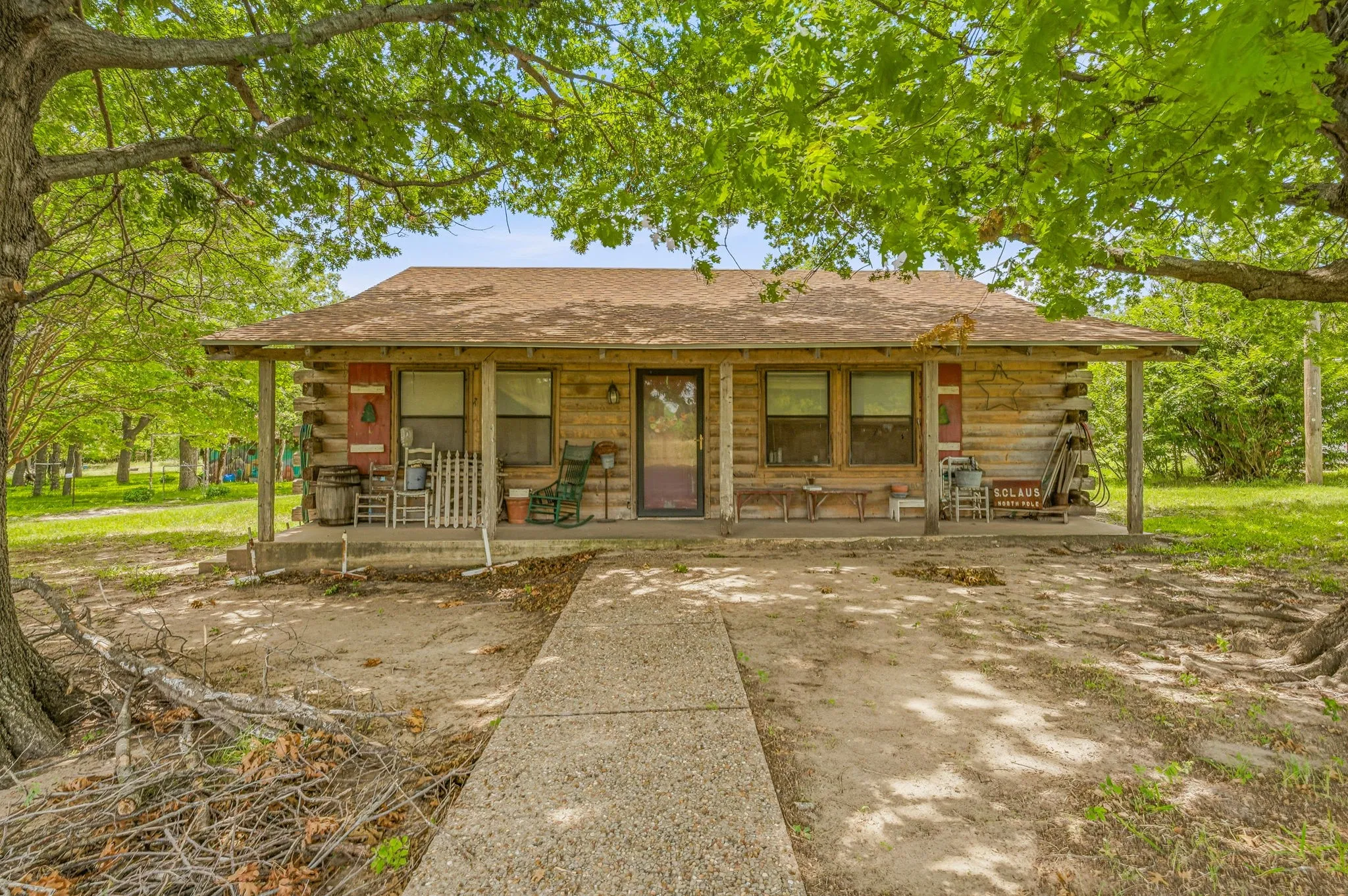 Single Family Residence For Sale in Erath County , 4106 Us-377, Dublin, Texas 76446, 6 Bedroom, 3 Bathroom, Garage spaces, 2,970 Sqft, built in 1983, mls#21298083, Real Estate Agent in Dublin, Homes For Sale in Erath county, Homes For Sale in Dublin, Realtor in Dublin Texas, Real Estate Brokerage Independent Realty Texas, Luminita Cordes Realtor