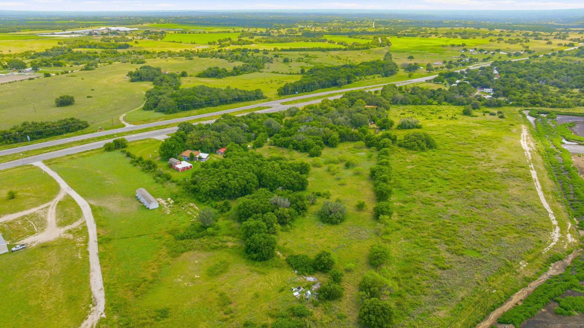 Single Family Residence For Sale in Erath County , 4106 Us-377, Dublin, Texas 76446, 6 Bedroom, 3 Bathroom, Garage spaces, 2,970 Sqft, built in 1983, mls#21298083, Real Estate Agent in Dublin, Homes For Sale in Erath county, Homes For Sale in Dublin, Realtor in Dublin Texas, Real Estate Brokerage Independent Realty Texas, Luminita Cordes Realtor