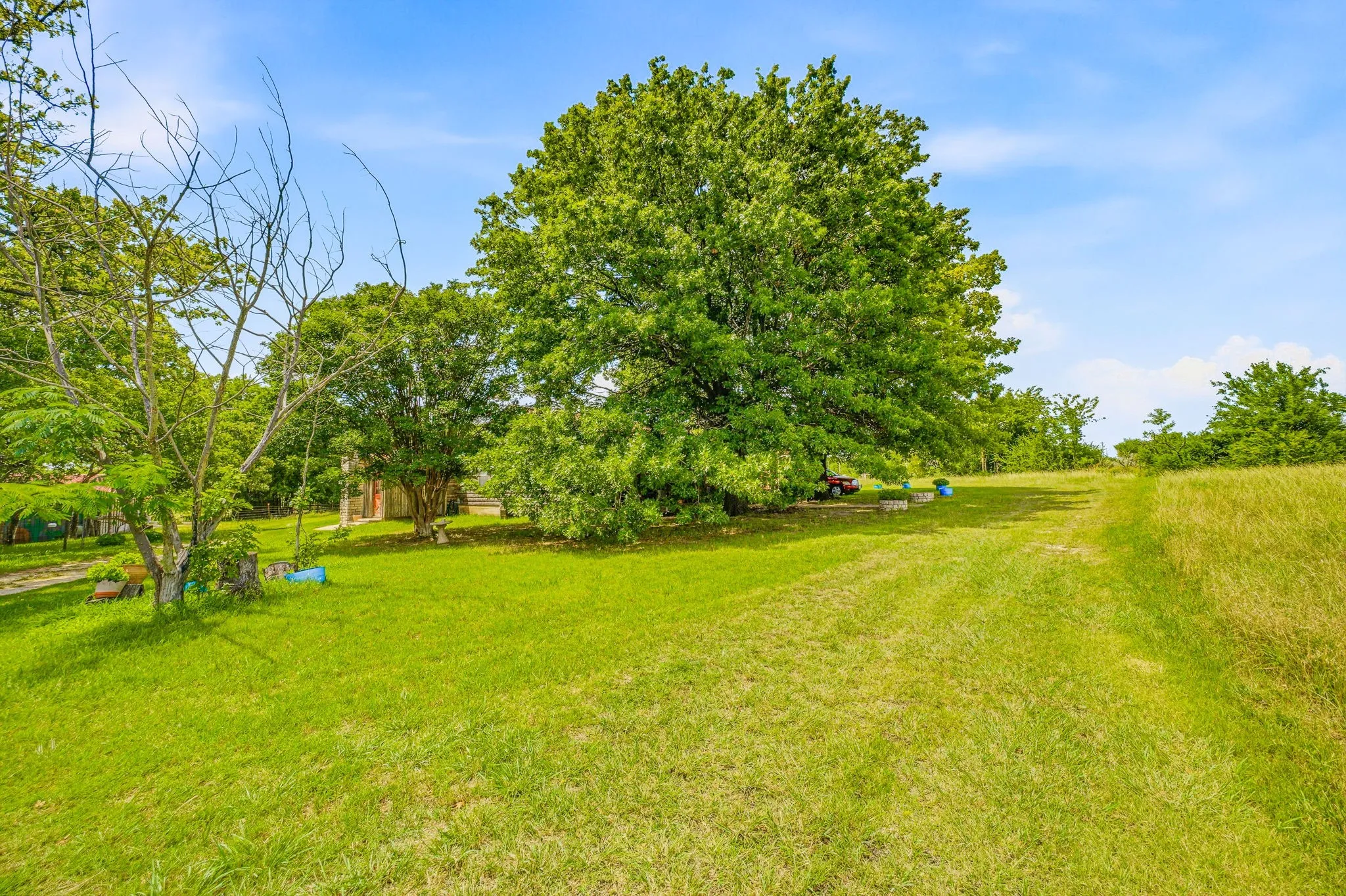 Single Family Residence For Sale in Erath County , 4106 Us-377, Dublin, Texas 76446, 6 Bedroom, 3 Bathroom, Garage spaces, 2,970 Sqft, built in 1983, mls#21298083, Real Estate Agent in Dublin, Homes For Sale in Erath county, Homes For Sale in Dublin, Realtor in Dublin Texas, Real Estate Brokerage Independent Realty Texas, Luminita Cordes Realtor