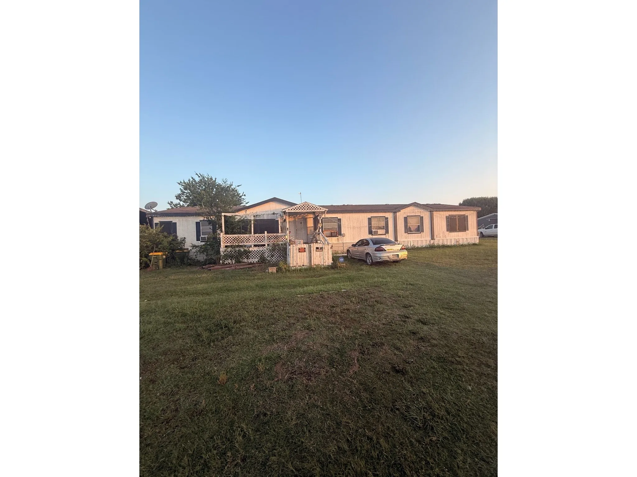 Manufactured Home For Sale in Johnson County , 3609 Wild Horse Lane, Joshua, Texas 76058, 6 Bedroom, 2 Bathroom, Garage spaces, 2,432 Sqft, built in 2003, mls#21296844, Real Estate Agent in Joshua, Homes For Sale in Johnson county, Homes For Sale in Joshua, Realtor in Joshua Texas, Real Estate Brokerage Independent Realty Texas, Luminita Cordes Realtor