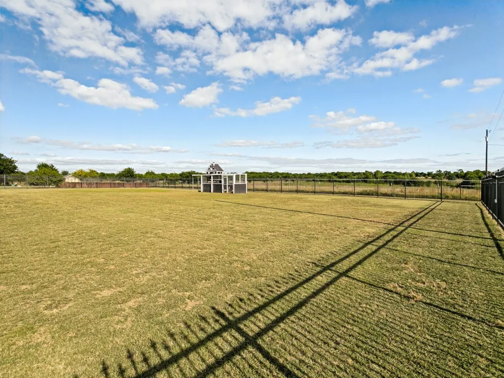 Single Family Residence For Sale in Tarrant County , 5713 Fogata Lane, Fort Worth, Texas 76036, 4 Bedroom, 3 Bathroom, 3 Garage spaces, 2,529 Sqft, built in 2016, mls#21298145, Real Estate Agent in Fort Worth, Homes For Sale in Tarrant county, Homes For Sale in Fort Worth, Realtor in Fort Worth Texas, Real Estate Brokerage Independent Realty Texas, Luminita Cordes Realtor
