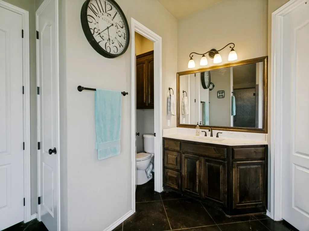 Single Family Residence For Sale in Tarrant County , 5713 Fogata Lane, Fort Worth, Texas 76036, 4 Bedroom, 3 Bathroom, 3 Garage spaces, 2,529 Sqft, built in 2016, mls#21298145, Real Estate Agent in Fort Worth, Homes For Sale in Tarrant county, Homes For Sale in Fort Worth, Realtor in Fort Worth Texas, Real Estate Brokerage Independent Realty Texas, Luminita Cordes Realtor