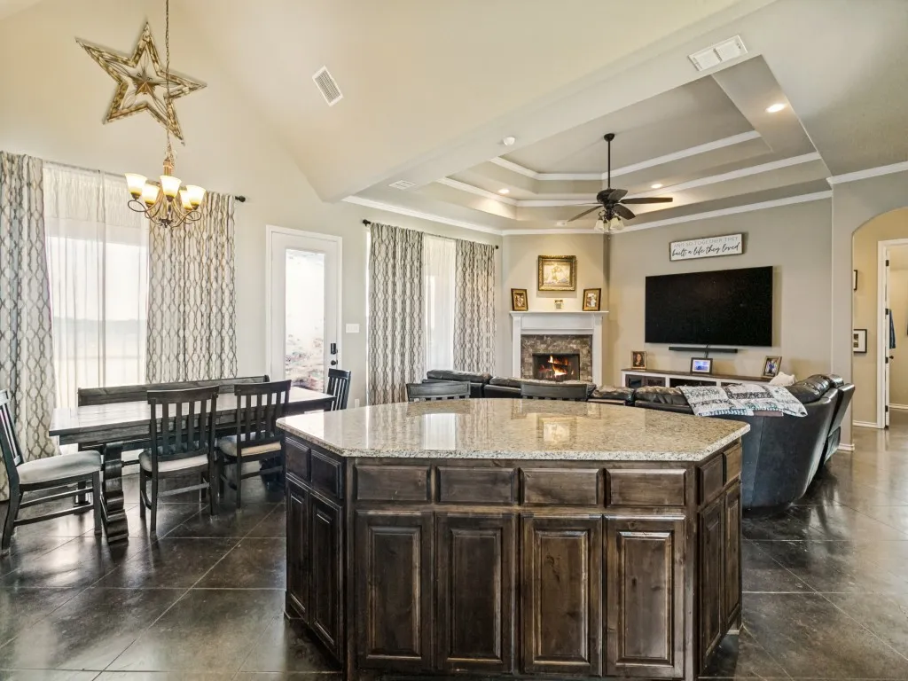Single Family Residence For Sale in Tarrant County , 5713 Fogata Lane, Fort Worth, Texas 76036, 4 Bedroom, 3 Bathroom, 3 Garage spaces, 2,529 Sqft, built in 2016, mls#21298145, Real Estate Agent in Fort Worth, Homes For Sale in Tarrant county, Homes For Sale in Fort Worth, Realtor in Fort Worth Texas, Real Estate Brokerage Independent Realty Texas, Luminita Cordes Realtor