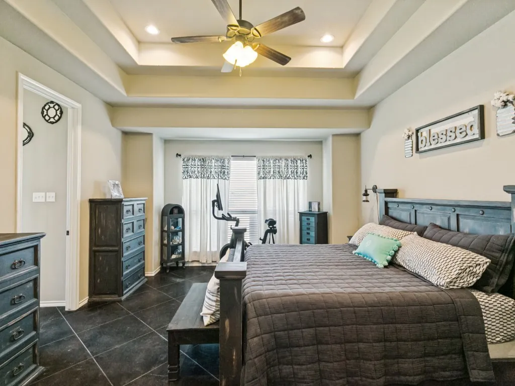 Single Family Residence For Sale in Tarrant County , 5713 Fogata Lane, Fort Worth, Texas 76036, 4 Bedroom, 3 Bathroom, 3 Garage spaces, 2,529 Sqft, built in 2016, mls#21298145, Real Estate Agent in Fort Worth, Homes For Sale in Tarrant county, Homes For Sale in Fort Worth, Realtor in Fort Worth Texas, Real Estate Brokerage Independent Realty Texas, Luminita Cordes Realtor