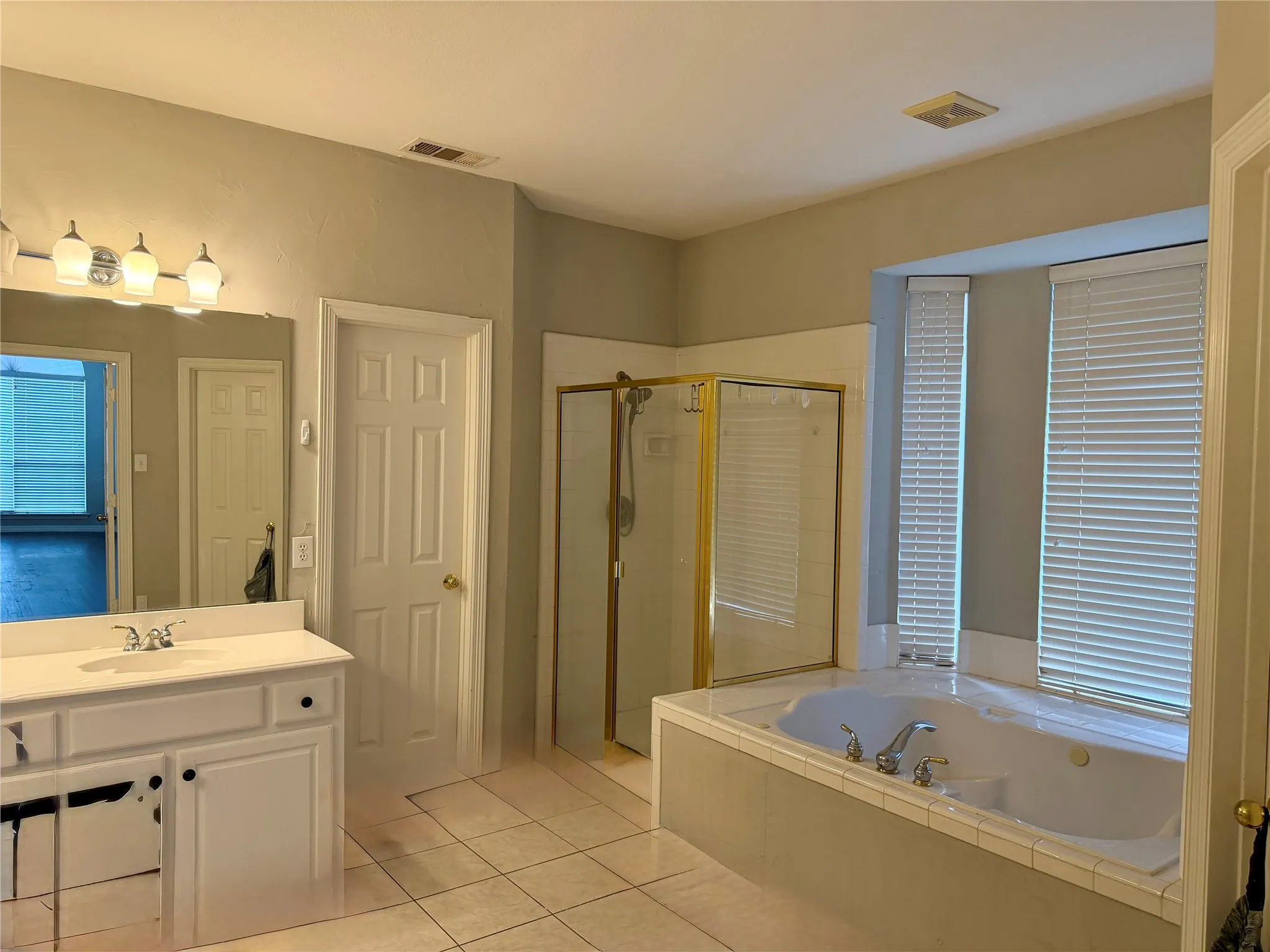 Single Family Residence For Rent in Collin County , 4309 Wingren Drive, Plano, Texas 75093, 4 Bedroom, 4 Bathroom, 3 Garage spaces, 3,548 Sqft, built in 1998, mls#21298115, Real Estate Agent in Plano, Homes For Rent in Collin county, Homes For Rent in Plano, Realtor in Plano Texas, Real Estate Brokerage Independent Realty Texas, Luminita Cordes Realtor
