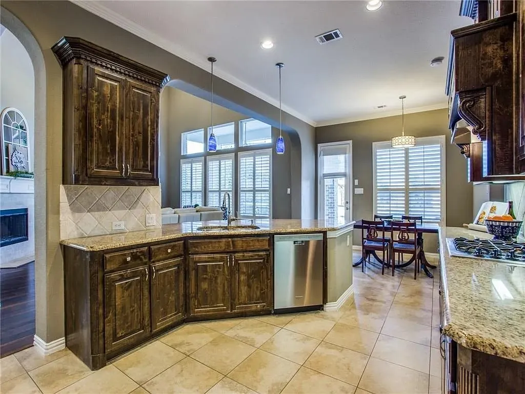 Single Family Residence For Sale in Collin County , 6688 Excelsior Place, Frisco, Texas 75035, 4 Bedroom, 3 Bathroom, 3 Garage spaces, 3,743 Sqft, built in 2012, mls#21292550, Real Estate Agent in Frisco, Homes For Sale in Collin county, Homes For Sale in Frisco, Realtor in Frisco Texas, Real Estate Brokerage Independent Realty Texas, Luminita Cordes Realtor
