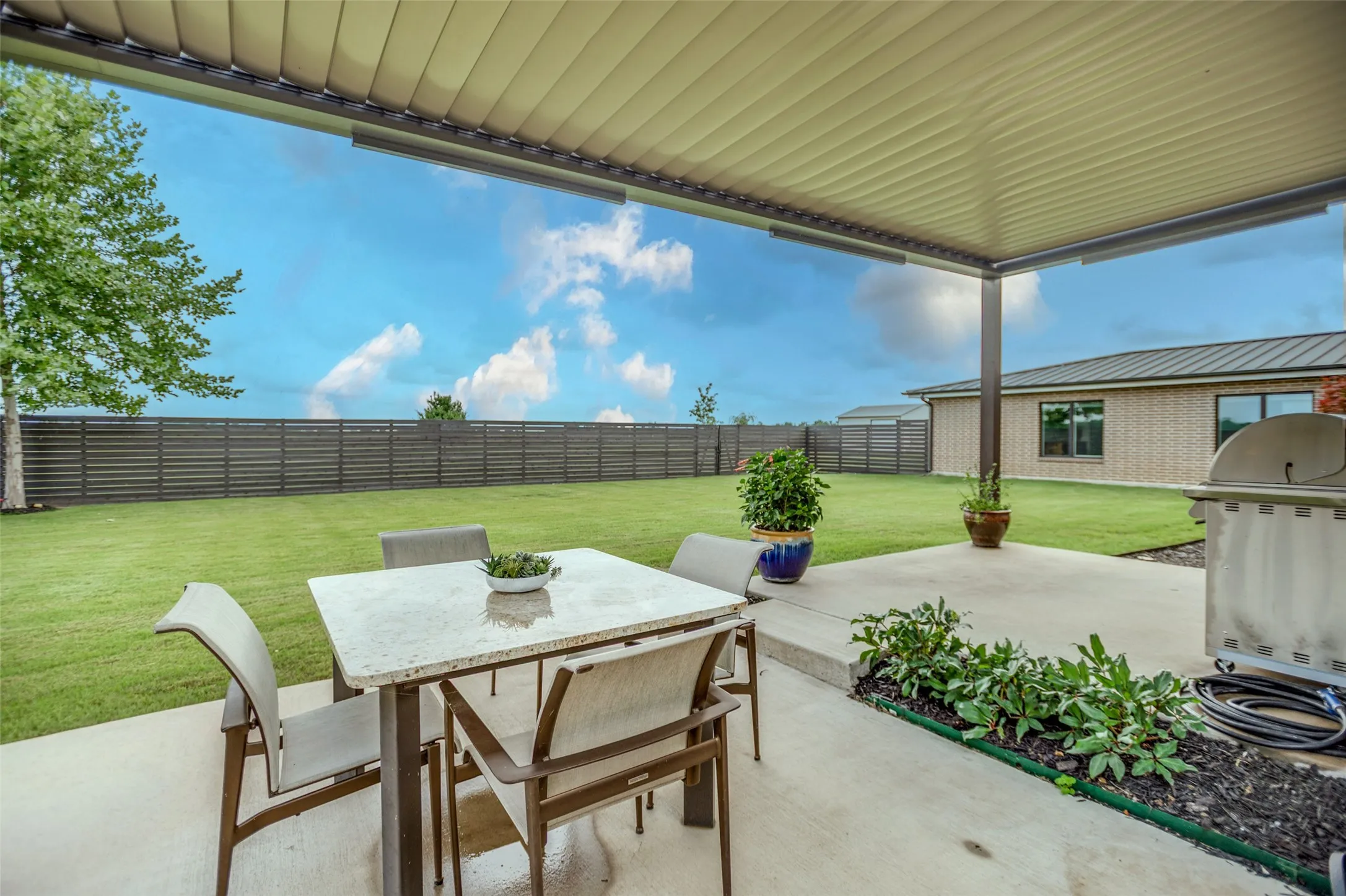 Single Family Residence For Sale in Ellis County , 3221 Wilson Road, Palmer, Texas 75152, 3 Bedroom, 3 Bathroom, 2 Garage spaces, 2,808 Sqft, built in 2018, mls#21288807, Real Estate Agent in Palmer, Homes For Sale in Ellis county, Homes For Sale in Palmer, Realtor in Palmer Texas, Real Estate Brokerage Independent Realty Texas, Luminita Cordes Realtor