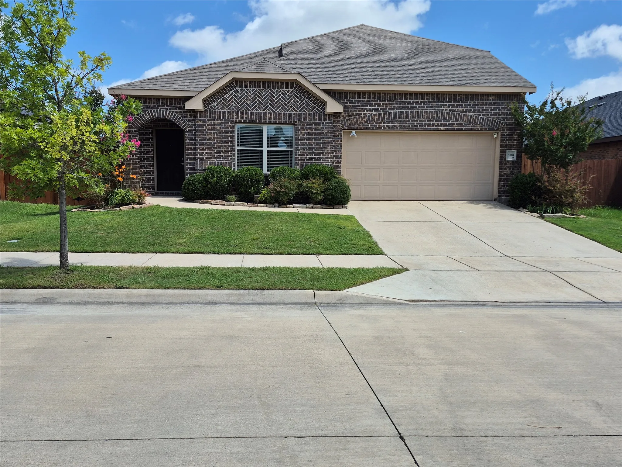 Single Family Residence For Sale in Kaufman County , 3104 Buckthorn Street, Forney, Texas 75126, 4 Bedroom, 3 Bathroom, 2 Garage spaces, 2,505 Sqft, built in 2016, Price $269,000, mls#21297784, Real Estate Agent in Forney, Homes For Sale in Kaufman county, Homes For Sale in Forney, Realtor in Forney Texas, Real Estate Brokerage Independent Realty Texas, Luminita Cordes Realtor