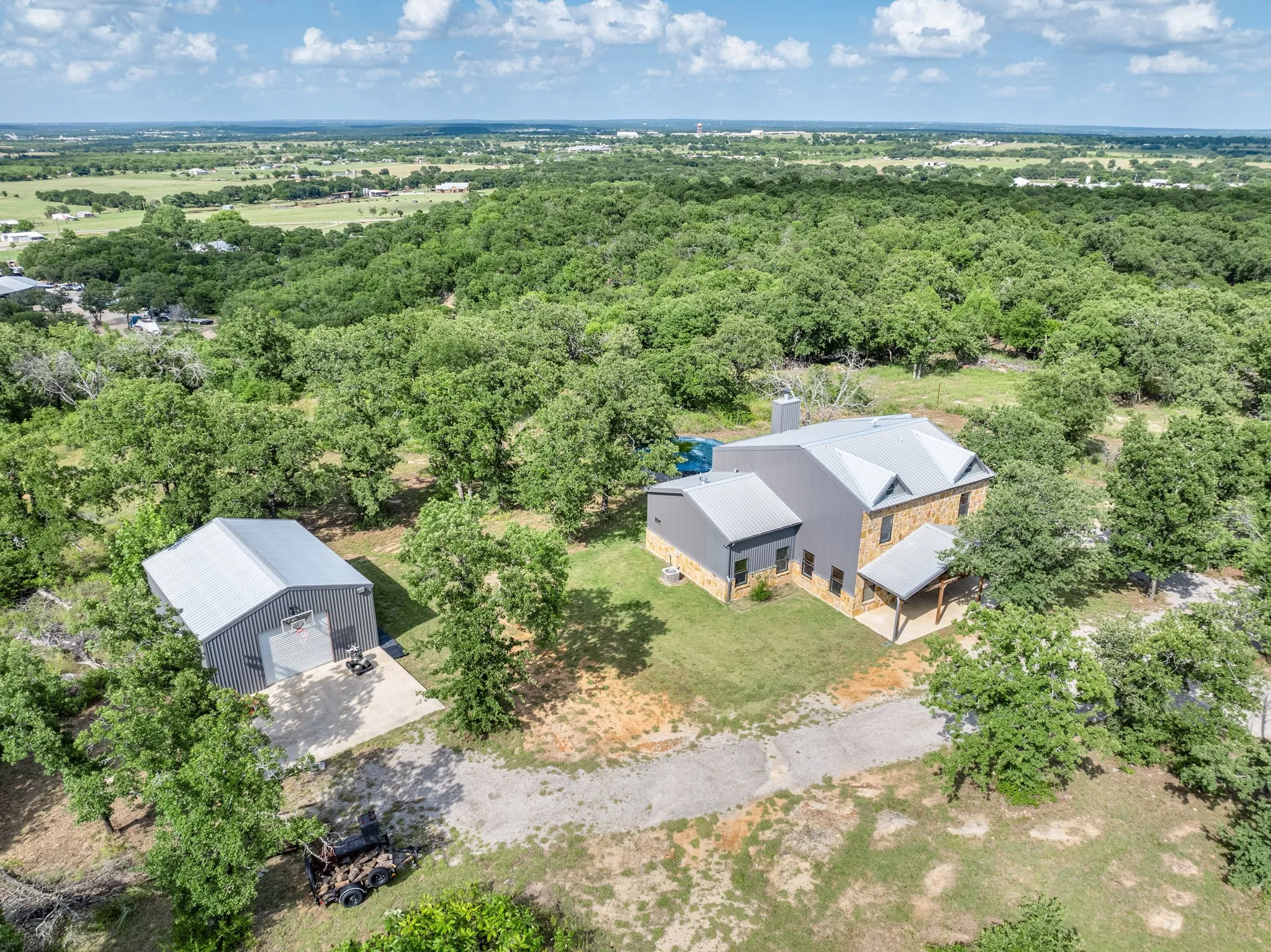 Single Family Residence For Sale in Palo Pinto County , 146 Julie Drive, Mineral Wells, Texas 76067, 3 Bedroom, 3 Bathroom, Garage spaces, 2,452 Sqft, built in 2020, mls#21297366, Real Estate Agent in Mineral Wells, Homes For Sale in Palo Pinto county, Homes For Sale in Mineral Wells, Realtor in Mineral Wells Texas, Real Estate Brokerage Independent Realty Texas, Luminita Cordes Realtor