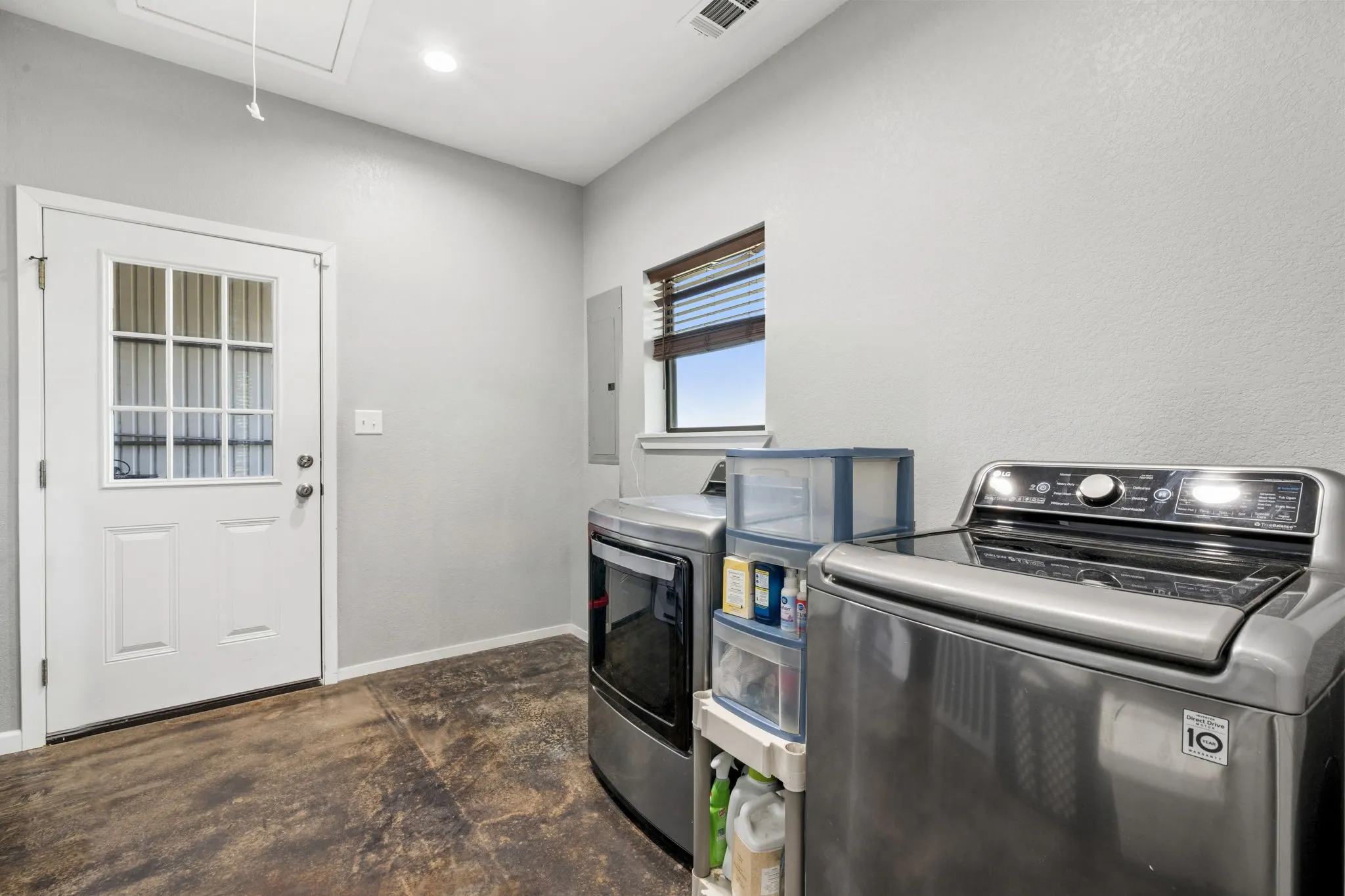 Single Family Residence For Sale in Palo Pinto County , 146 Julie Drive, Mineral Wells, Texas 76067, 3 Bedroom, 3 Bathroom, Garage spaces, 2,452 Sqft, built in 2020, mls#21297366, Real Estate Agent in Mineral Wells, Homes For Sale in Palo Pinto county, Homes For Sale in Mineral Wells, Realtor in Mineral Wells Texas, Real Estate Brokerage Independent Realty Texas, Luminita Cordes Realtor