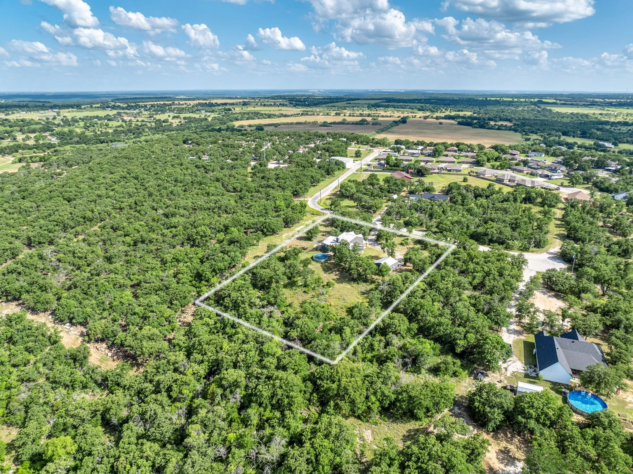 Single Family Residence For Sale in Palo Pinto County , 146 Julie Drive, Mineral Wells, Texas 76067, 3 Bedroom, 3 Bathroom, Garage spaces, 2,452 Sqft, built in 2020, mls#21297366, Real Estate Agent in Mineral Wells, Homes For Sale in Palo Pinto county, Homes For Sale in Mineral Wells, Realtor in Mineral Wells Texas, Real Estate Brokerage Independent Realty Texas, Luminita Cordes Realtor